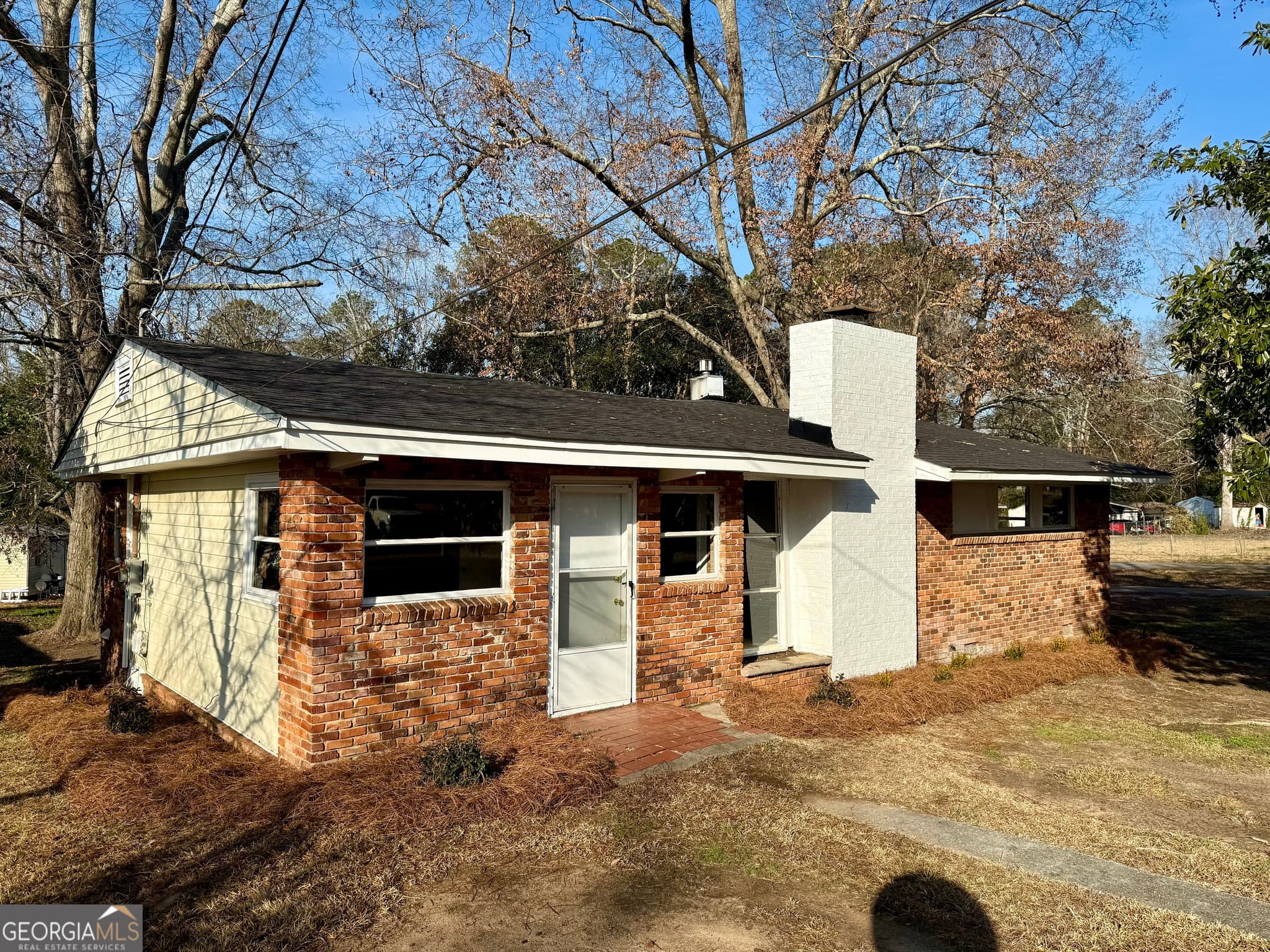 3 bedroom, 1 bathroom, 1,230 sq ft single family residence for sale at 609 Hillcrest Drive, Thomson, GA 30824