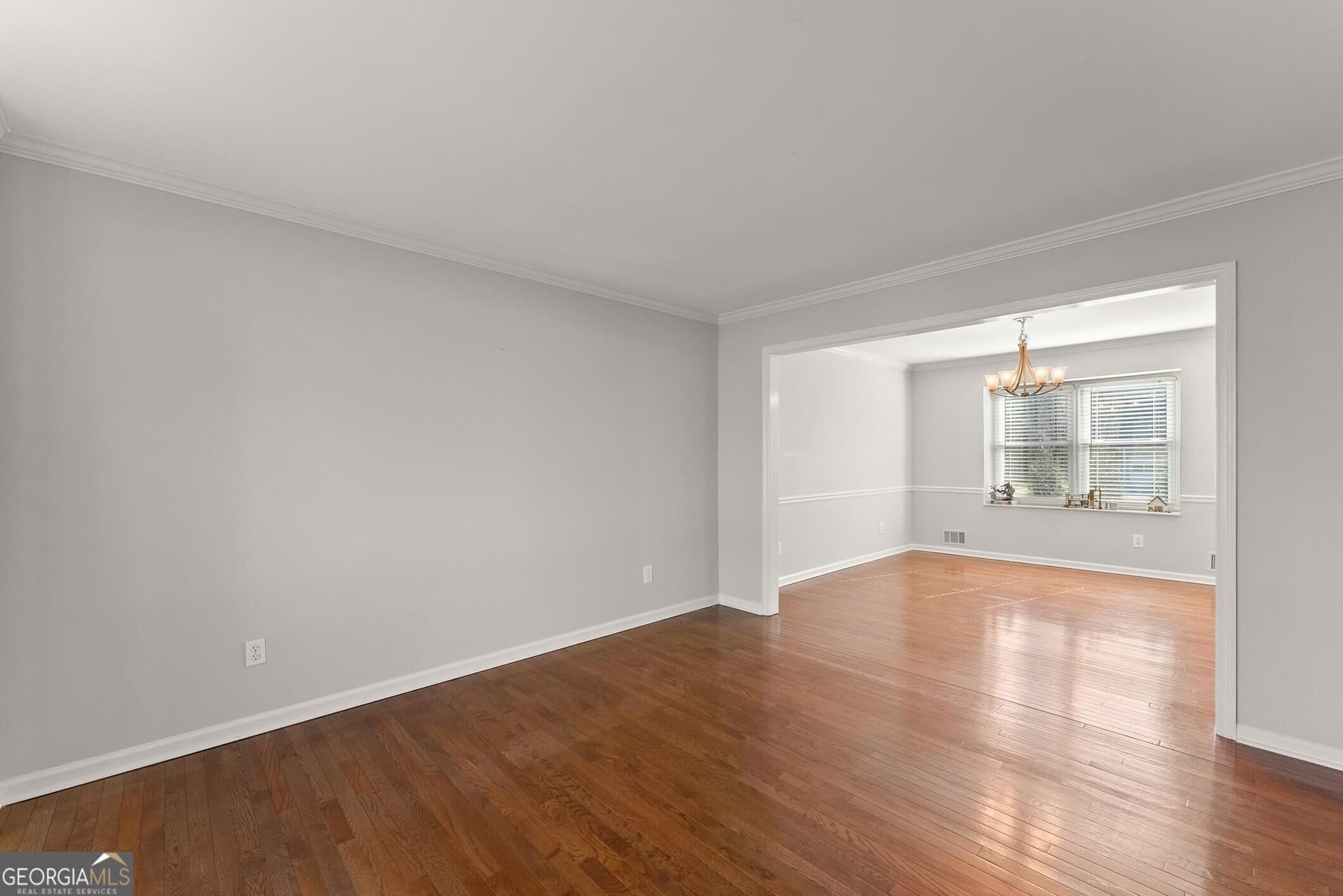 4 bedroom, 2.5 bathroom, 2,363 sq ft single family residence for rent at 2160 Robin Hood Trail, Cumming, GA 30040 for $3,300 a month — photo 3