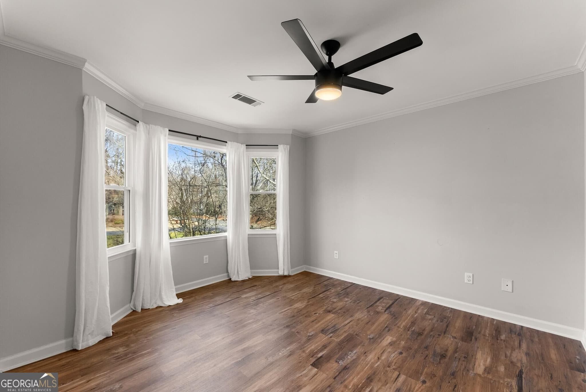 4 bedroom, 2.5 bathroom, 2,363 sq ft single family residence for rent at 2160 Robin Hood Trail, Cumming, GA 30040 for $3,300 a month — photo 10
