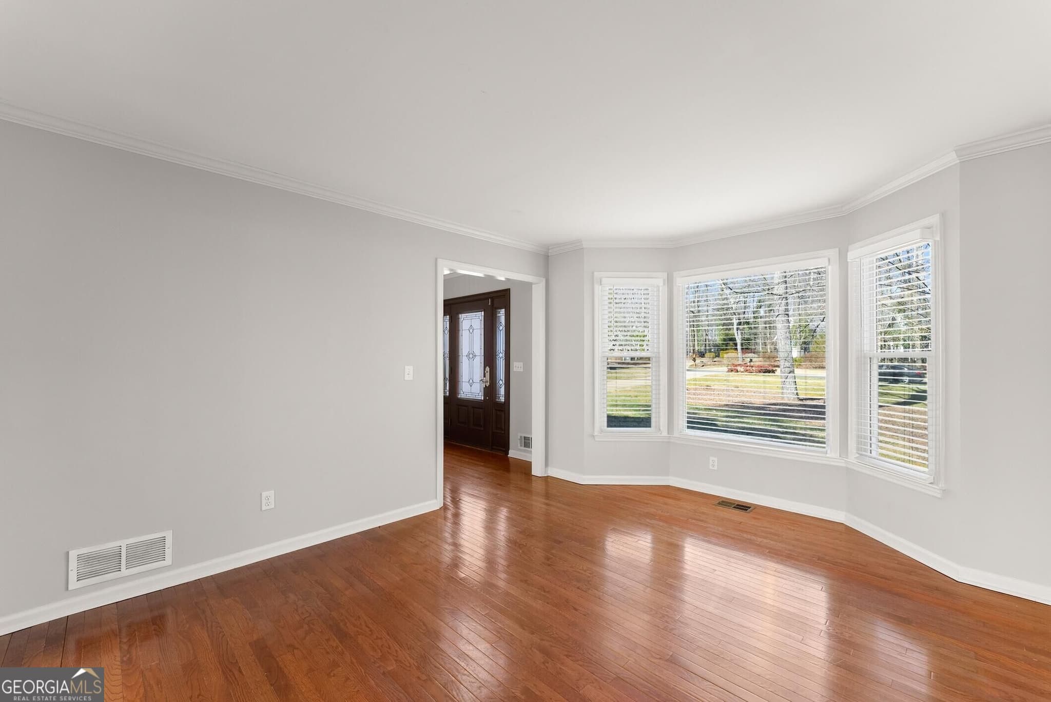 4 bedroom, 2.5 bathroom, 2,363 sq ft single family residence for rent at 2160 Robin Hood Trail, Cumming, GA 30040 for $3,300 a month — photo 4
