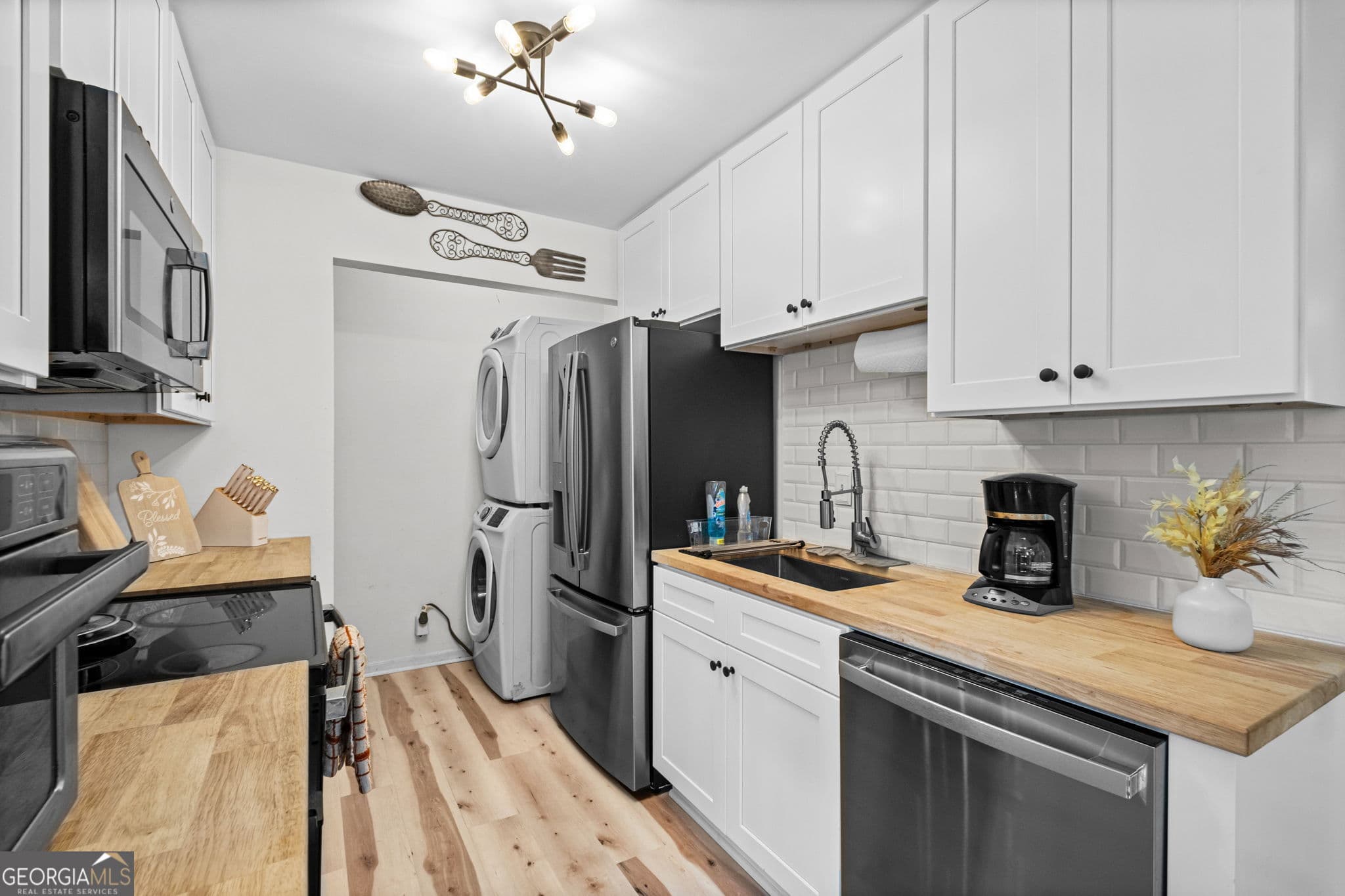 2 bedroom, 2 bathroom, 1,059 sq ft condominium for sale at 1166 Booth Road 209, Marietta, GA 30008 — photo 6
