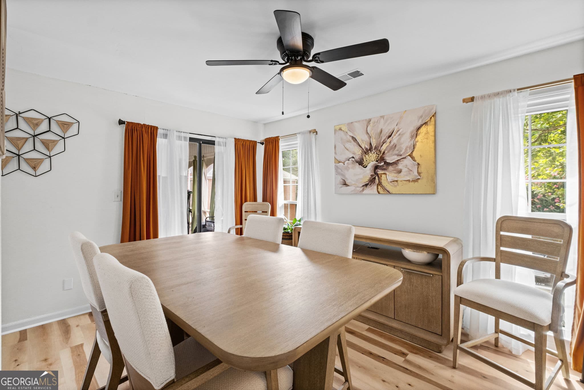 2 bedroom, 2 bathroom, 1,059 sq ft condominium for sale at 1166 Booth Road 209, Marietta, GA 30008 — photo 9