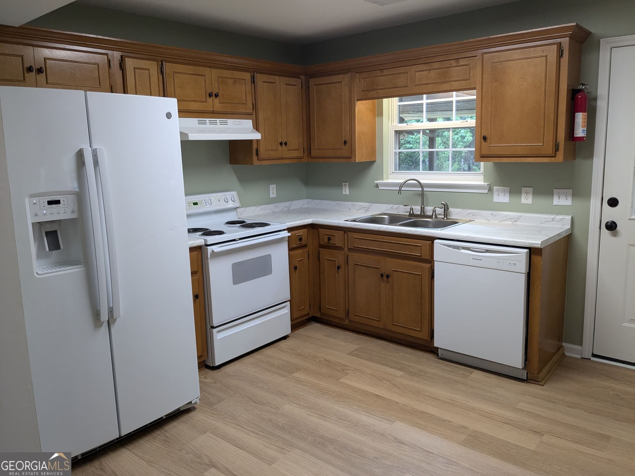 3 bedroom, 2 bathroom, 2,062 sq ft single family residence for rent at 250 Cassie Ree Road, Statesboro, GA 30458 for $1,850 a month — photo 4