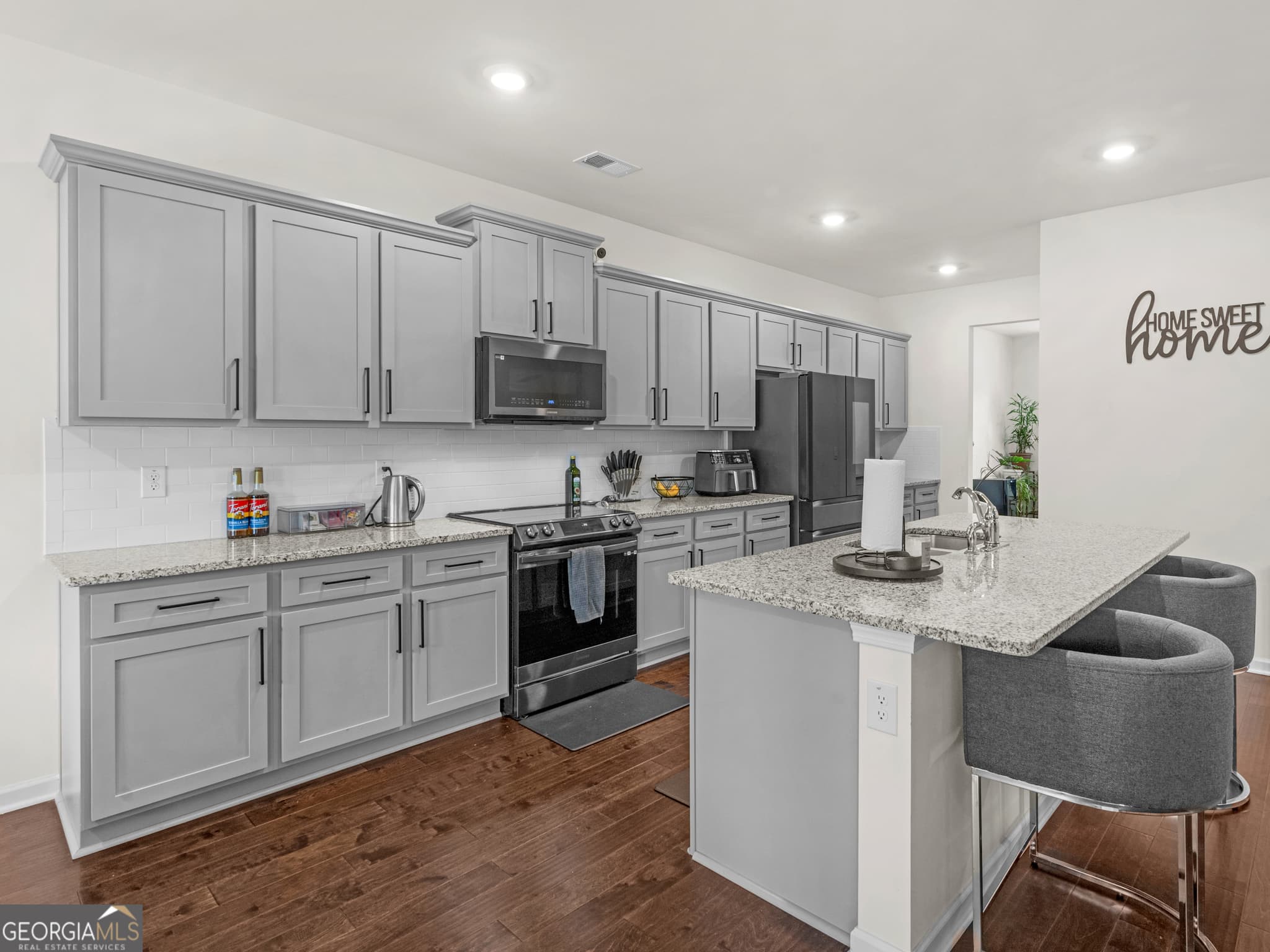 5 bedroom, 3 bathroom, 3,332 sq ft single family residence for sale at 368 Noblewood Drive, Mcdonough, GA 30252 — photo 7