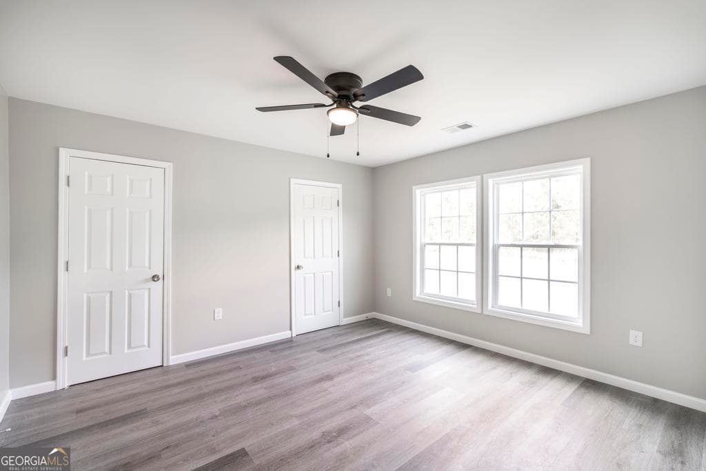 5 bedroom, 3 bathroom, 3,388 sq ft single family residence for sale at 330 Lennox Road, Dublin, GA 31021 — photo 8