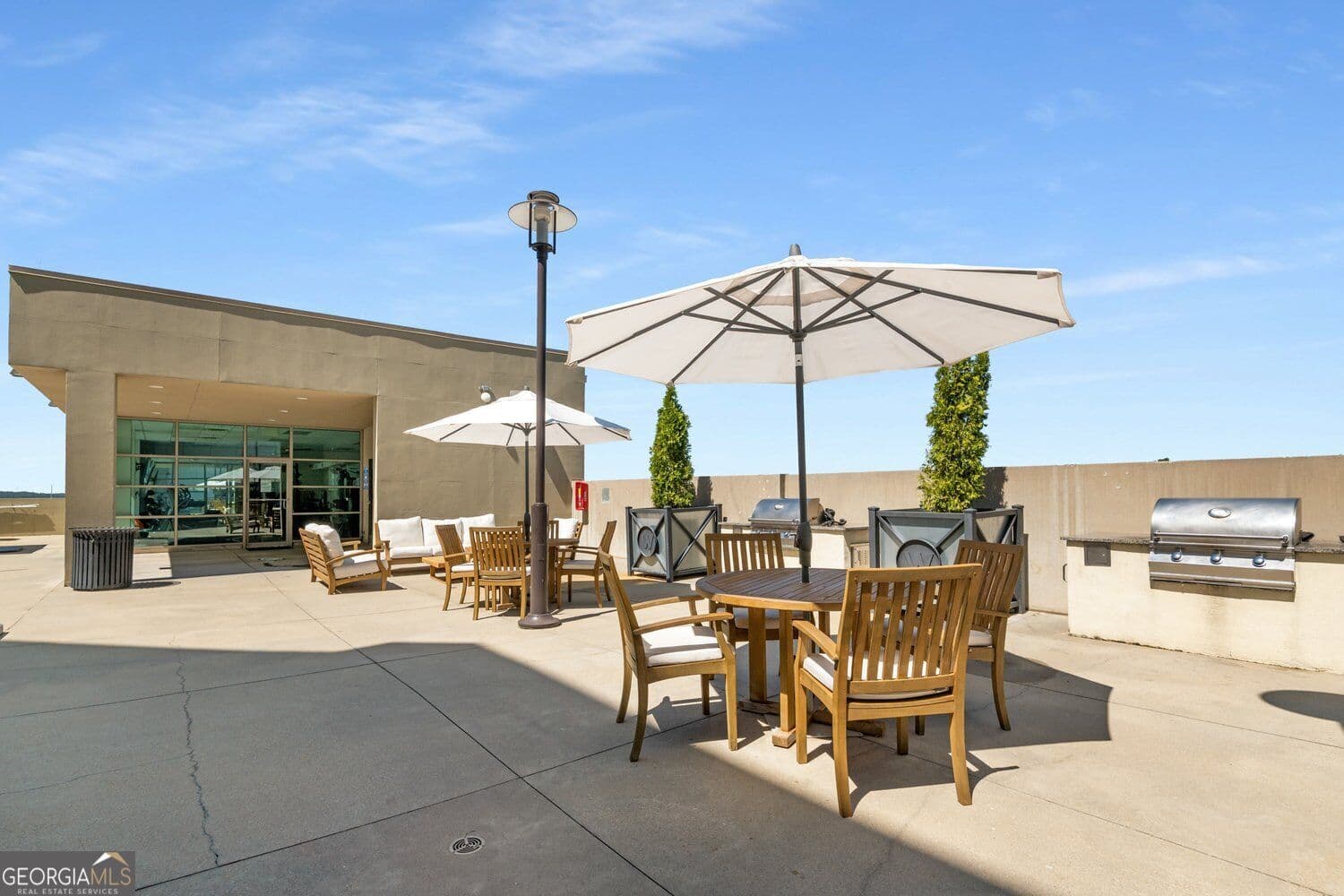 1 bedroom, 1 bathroom, 980 sq ft condominium for sale at 1100 Howell Mill Road 716, Atlanta, GA 30318 — photo 7