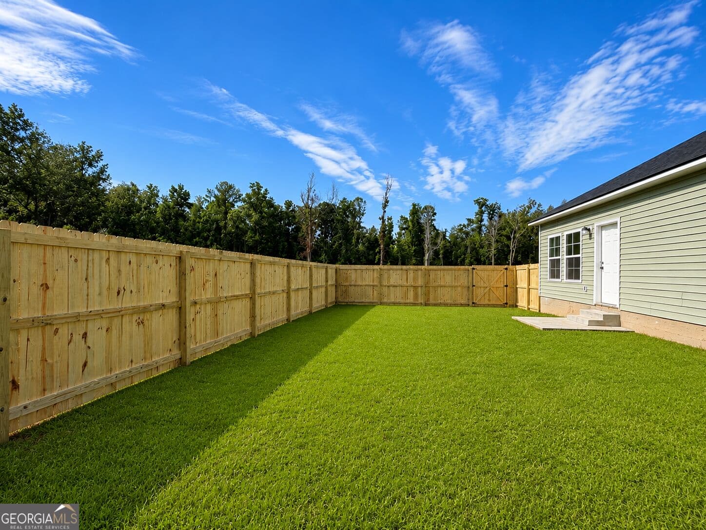3 bedroom, 2 bathroom, 1,463 sq ft single family residence for sale at 4104 Colbie Way, Valdosta, GA 31605 — photo 3