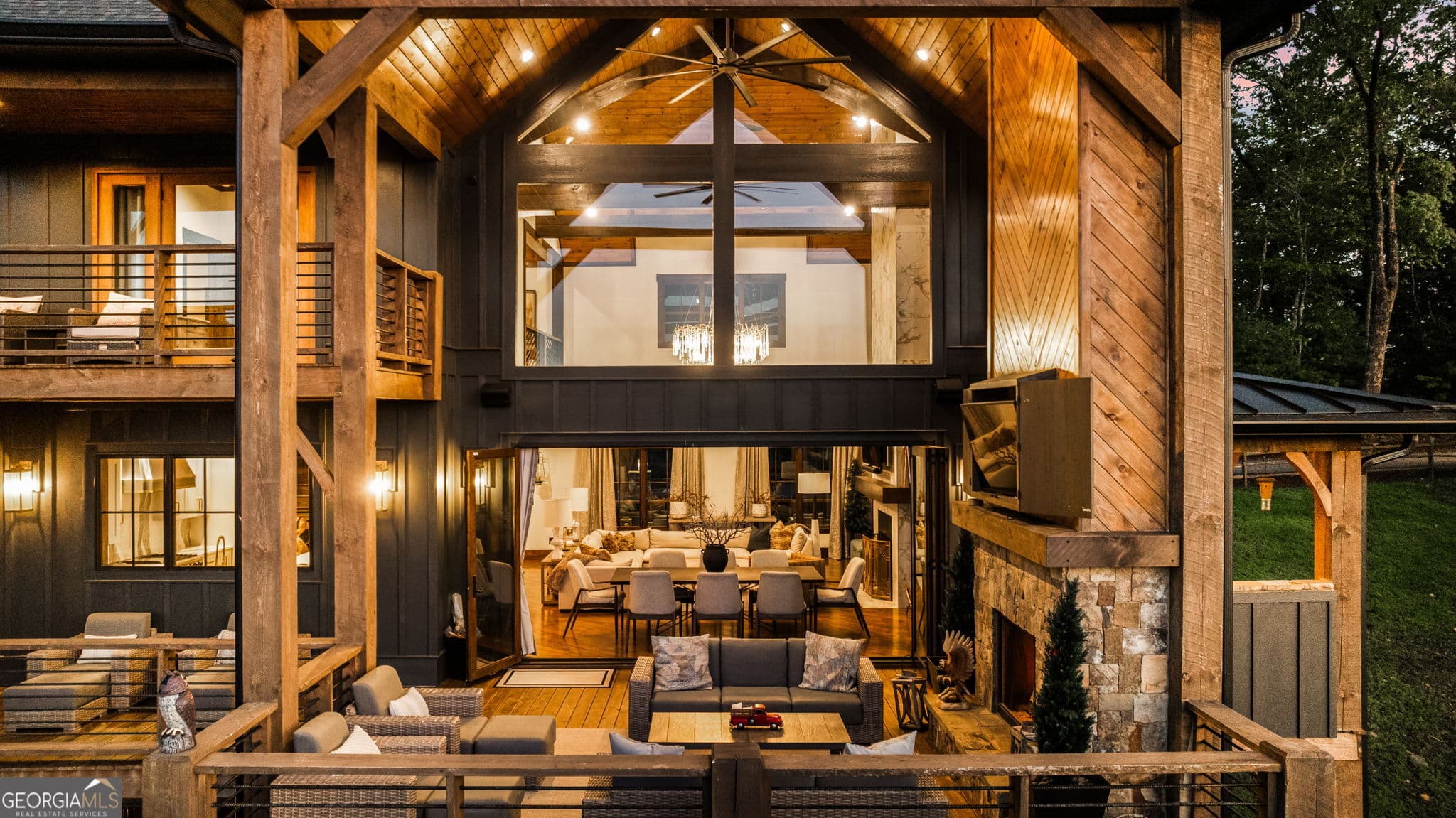 6 bedroom, 7 bathroom, 6,801 sq ft cabin,single family residence for sale at 684 Overlook Drive, Blue Ridge, GA 30513 — photo 4