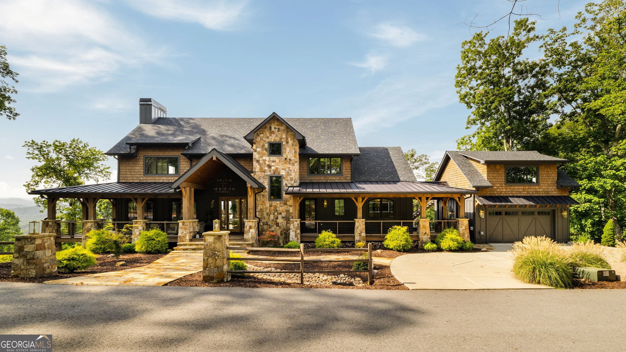 6 bedroom, 7 bathroom, 6,801 sq ft cabin,single family residence for sale at 684 Overlook Drive, Blue Ridge, GA 30513 — photo 8