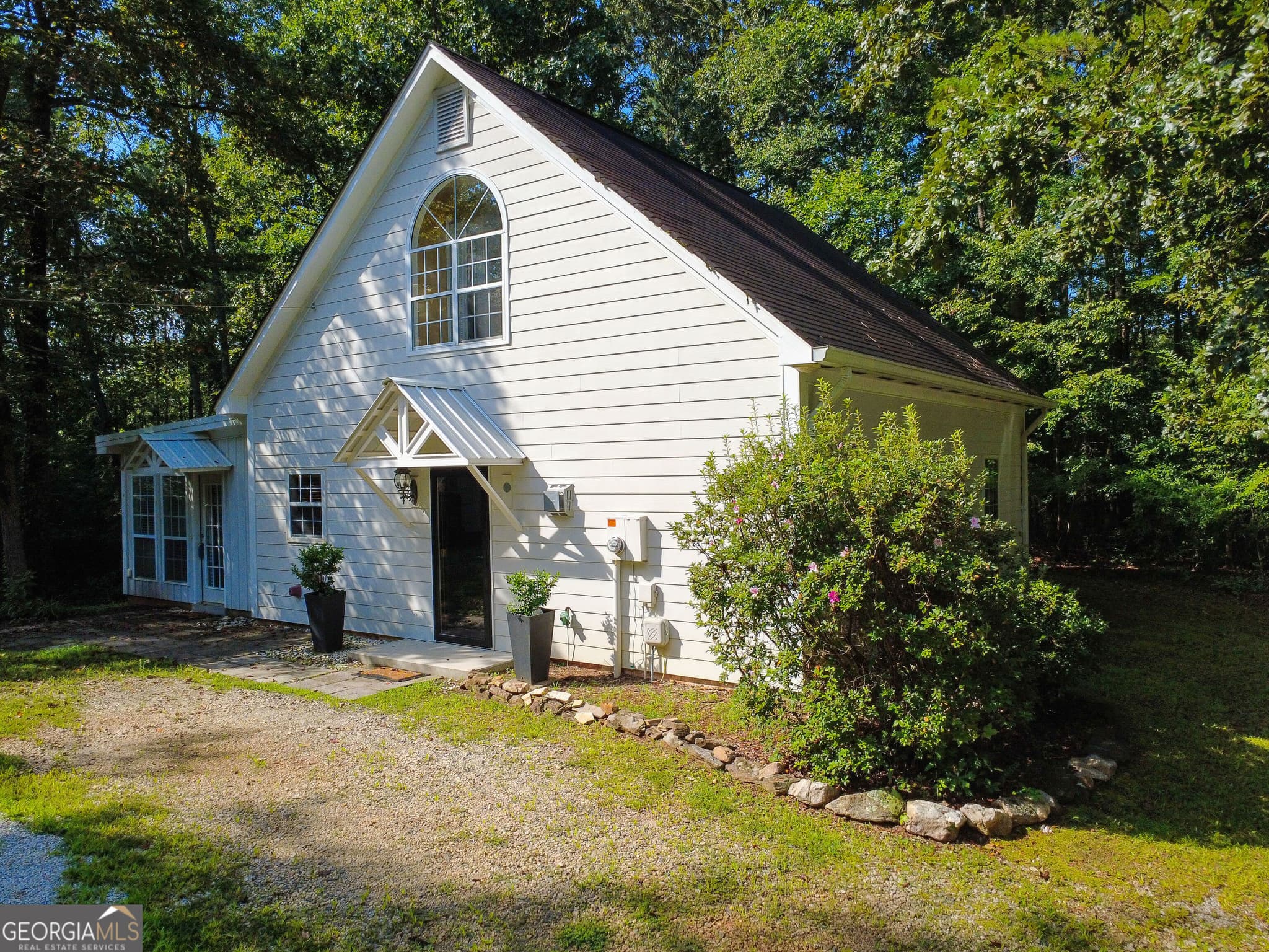 4 bedroom, 3 bathroom, 2,616 sq ft single family residence for sale at 406 Covered Bridge Road, Covington, GA 30016 — photo 2