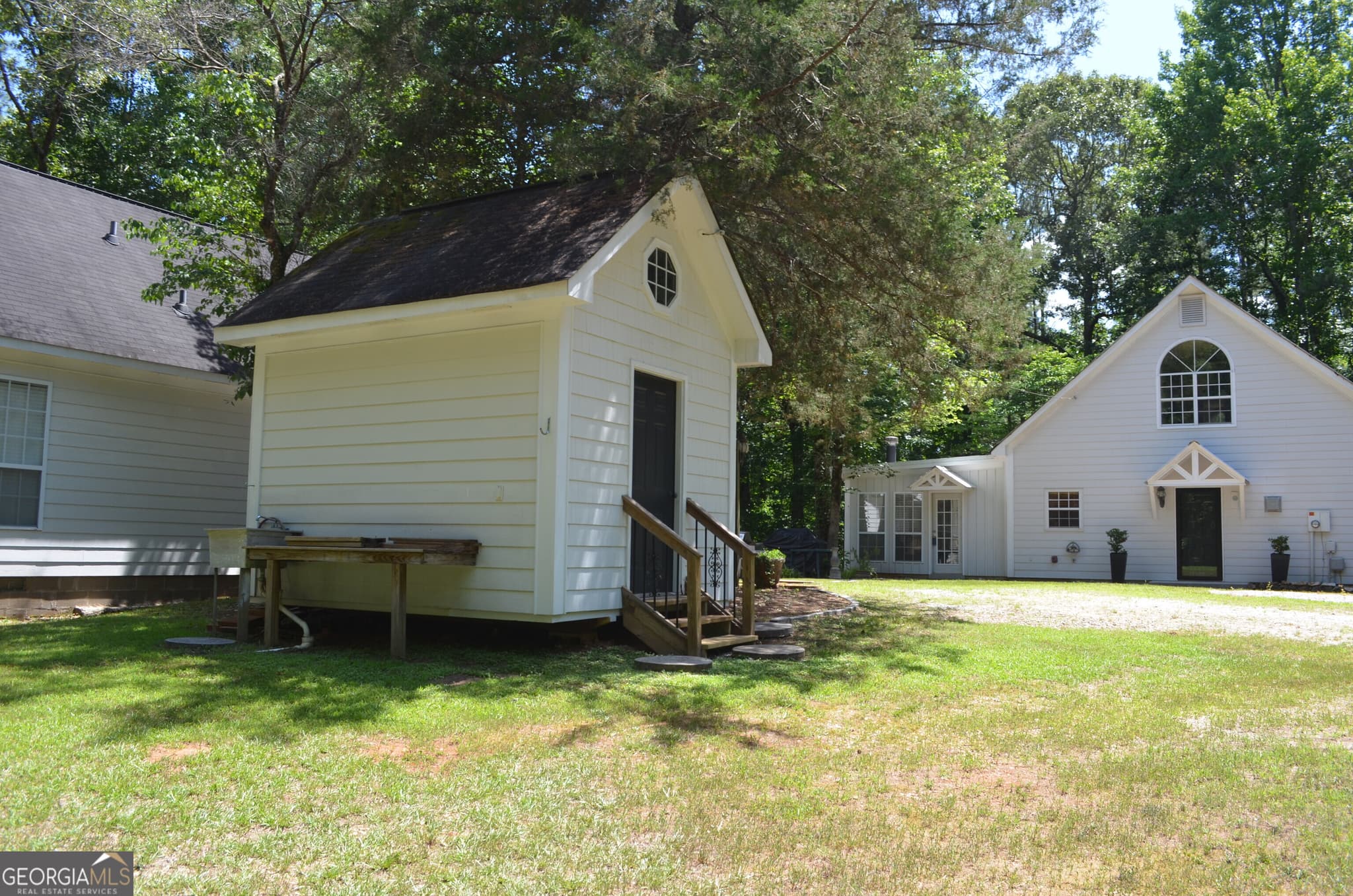 4 bedroom, 3 bathroom, 2,616 sq ft single family residence for sale at 406 Covered Bridge Road, Covington, GA 30016 — photo 6