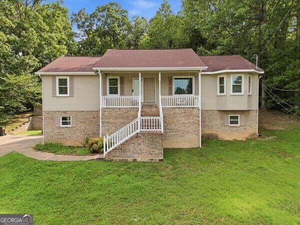 3 bedroom, 2 bathroom, 1,696 sq ft single family residence for sale at 5008 Boynton Drive, Ringgold, GA 30736