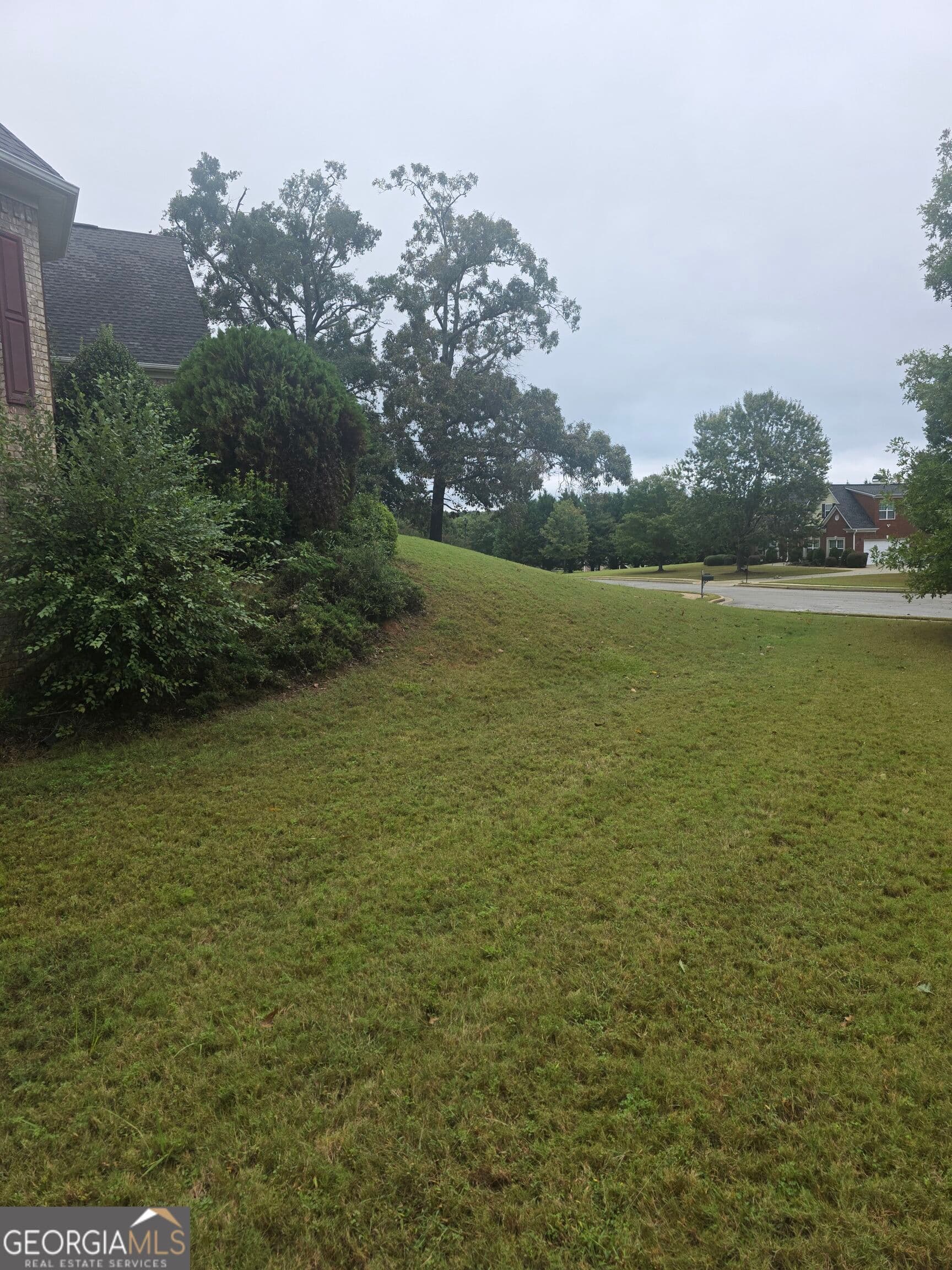 5 bedroom, 3.5 bathroom, 3,517 sq ft single family residence for rent at 332 Thistlewood Run, Mcdonough, GA 30252 for $3,400 a month — photo 2