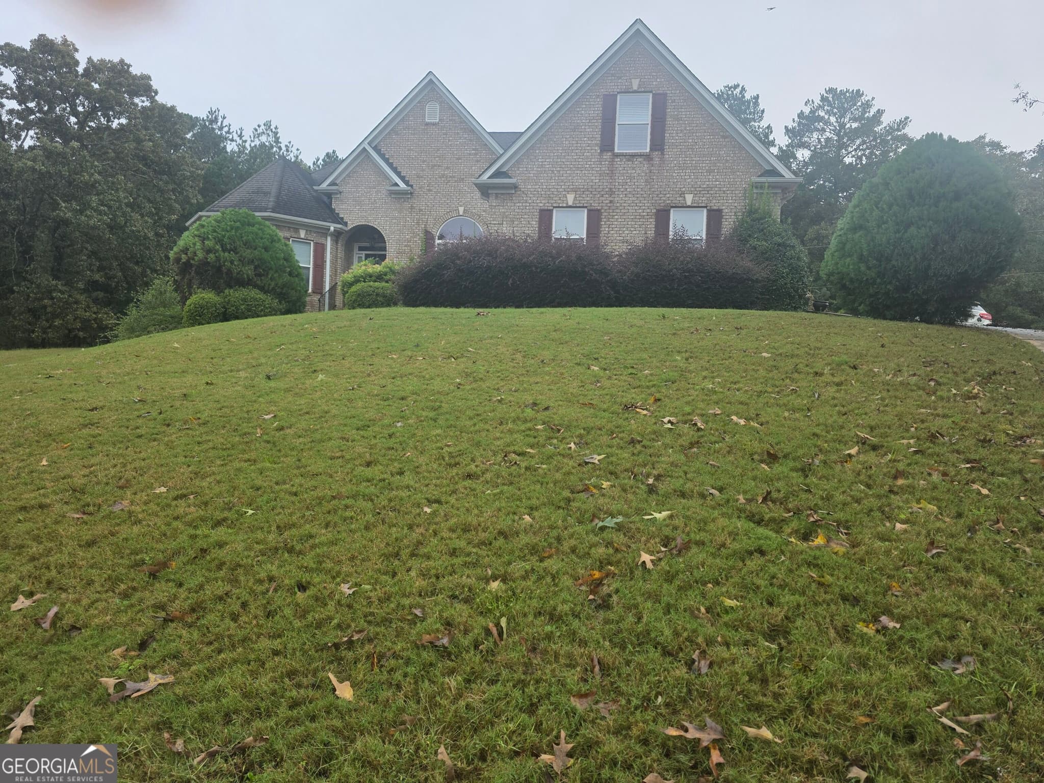 5 bedroom, 3.5 bathroom, 3,517 sq ft single family residence for rent at 332 Thistlewood Run, Mcdonough, GA 30252 for $3,400 a month