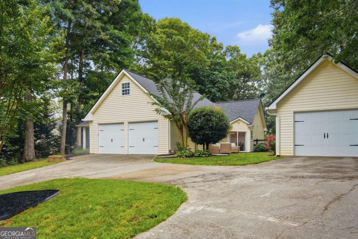 4 bedroom, 3 bathroom, 2,450 sq ft single family residence sold at 570 Kilough Church Road, Dawsonville, GA 30534