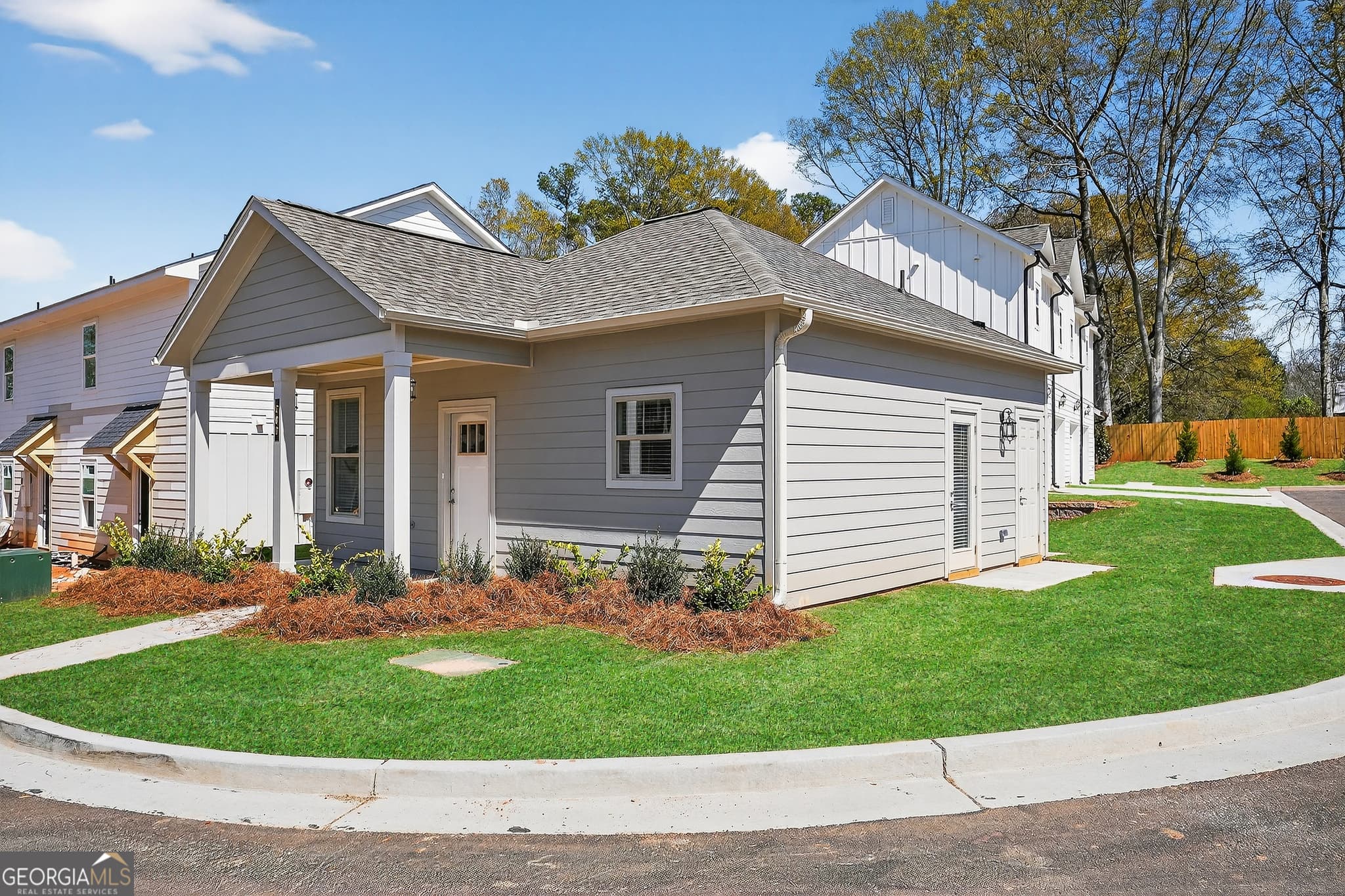1 bedroom, 1 bathroom, 830 sq ft single family residence for sale at 200 Maddux Street LOT 11, Fayetteville, GA 30214 — photo 2