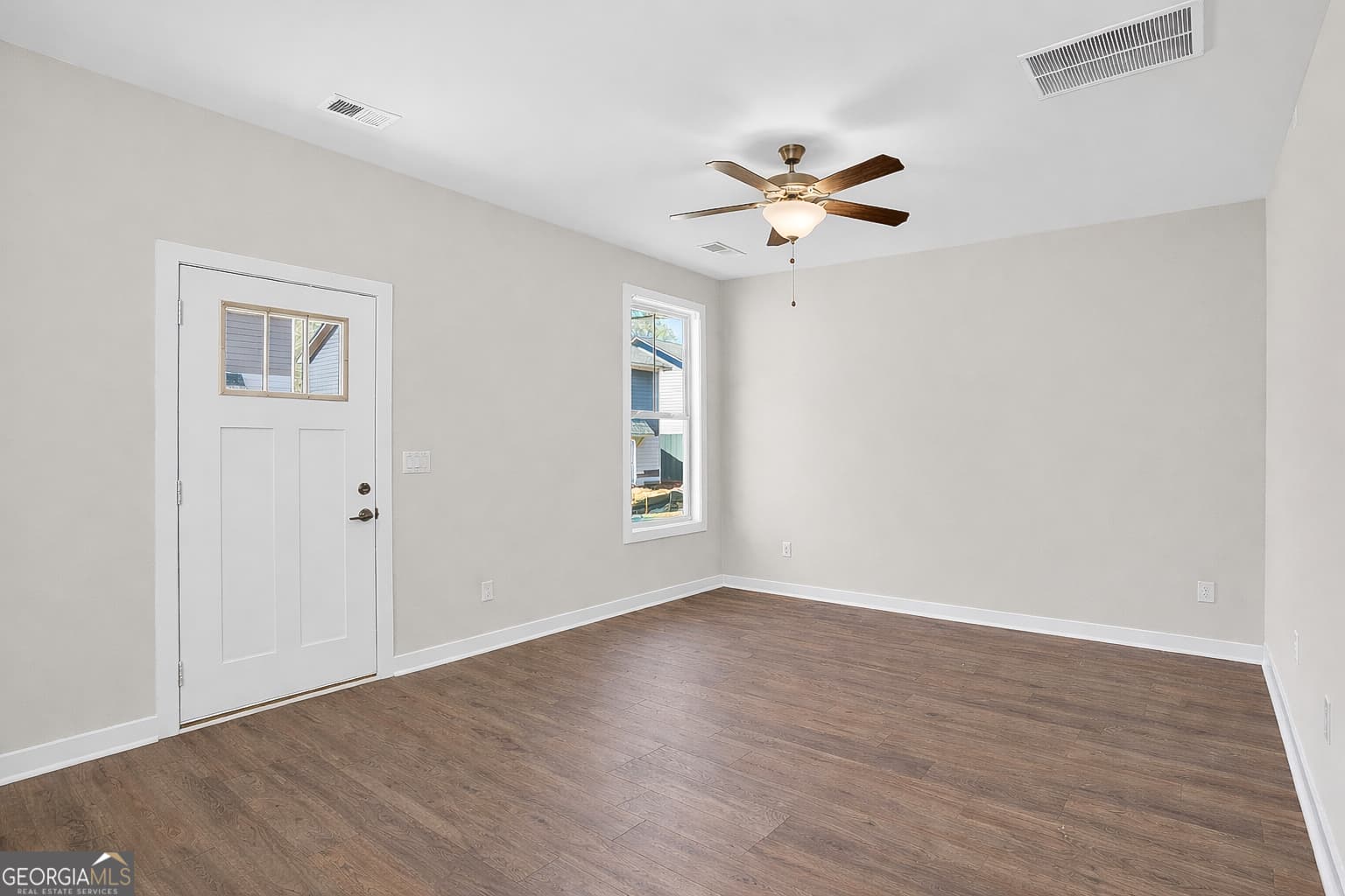1 bedroom, 1 bathroom, 830 sq ft single family residence for sale at 200 Maddux Street LOT 11, Fayetteville, GA 30214 — photo 4