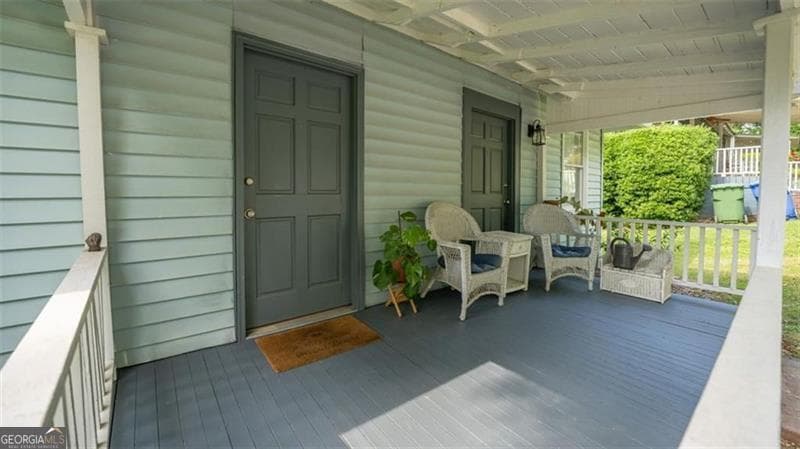 2 bedroom, 2 bathroom, 946 sq ft single family residence for sale at 2881 PARROTT Avenue, Atlanta, GA 30318 — photo 3