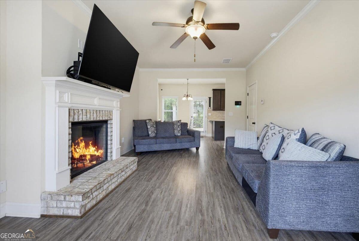 4 bedroom, 2.5 bathroom, 2,253 sq ft single family residence for rent at 459 Stane Brook Court, Jackson, GA 30233 for $2,200 a month — photo 7