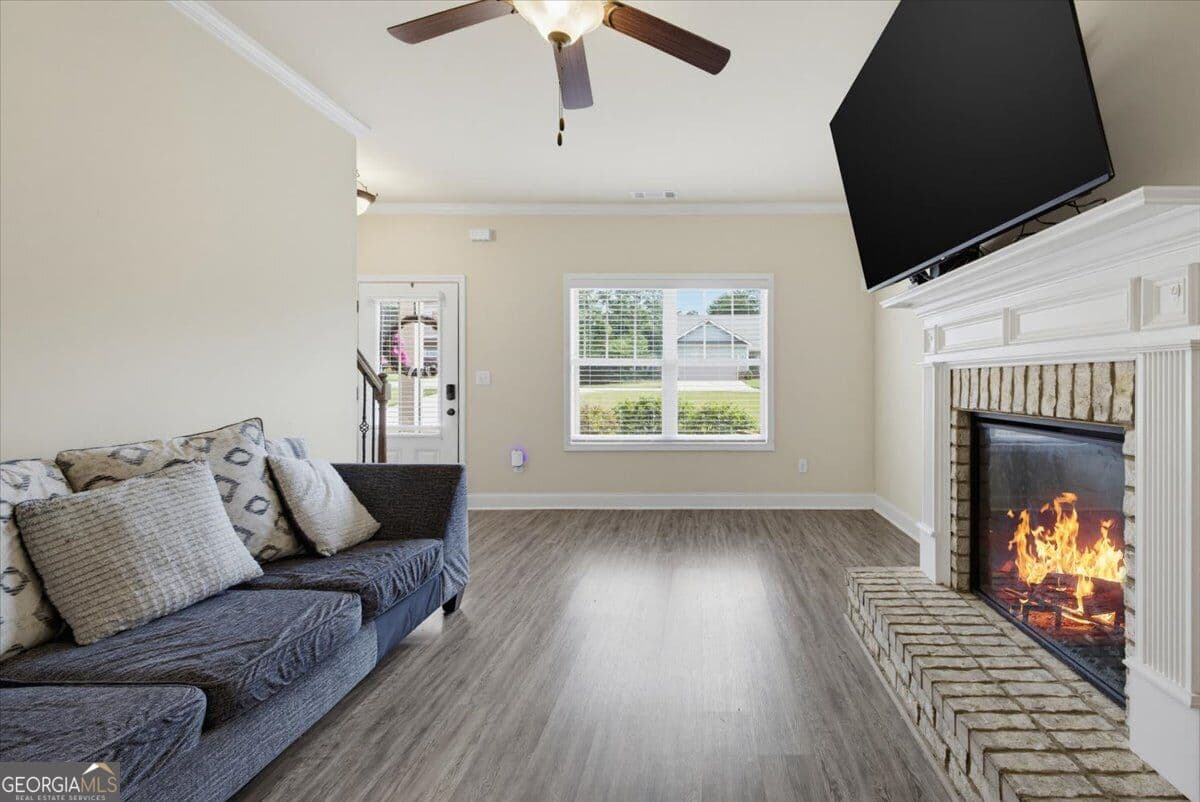4 bedroom, 2.5 bathroom, 2,253 sq ft single family residence for rent at 459 Stane Brook Court, Jackson, GA 30233 for $2,200 a month — photo 9