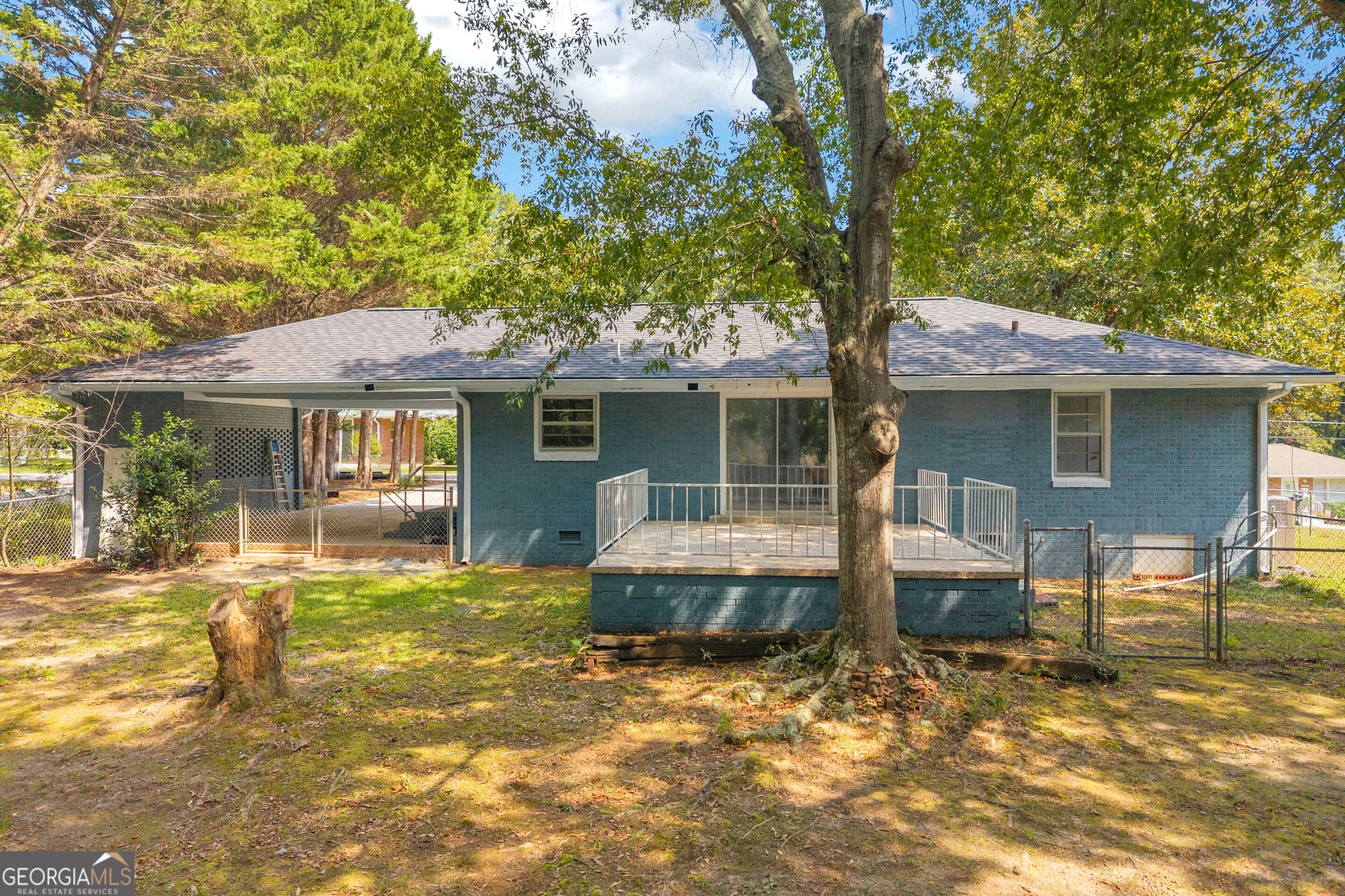 3 bedroom, 1 bathroom, 1,131 sq ft single family residence for sale at 312 Hilltop Lane, Toccoa, GA 30577 — photo 2
