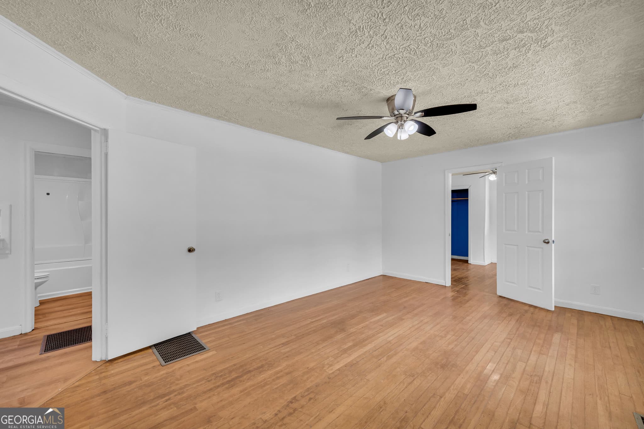 3 bedroom, 1 bathroom, 1,131 sq ft single family residence for sale at 312 Hilltop Lane, Toccoa, GA 30577 — photo 8