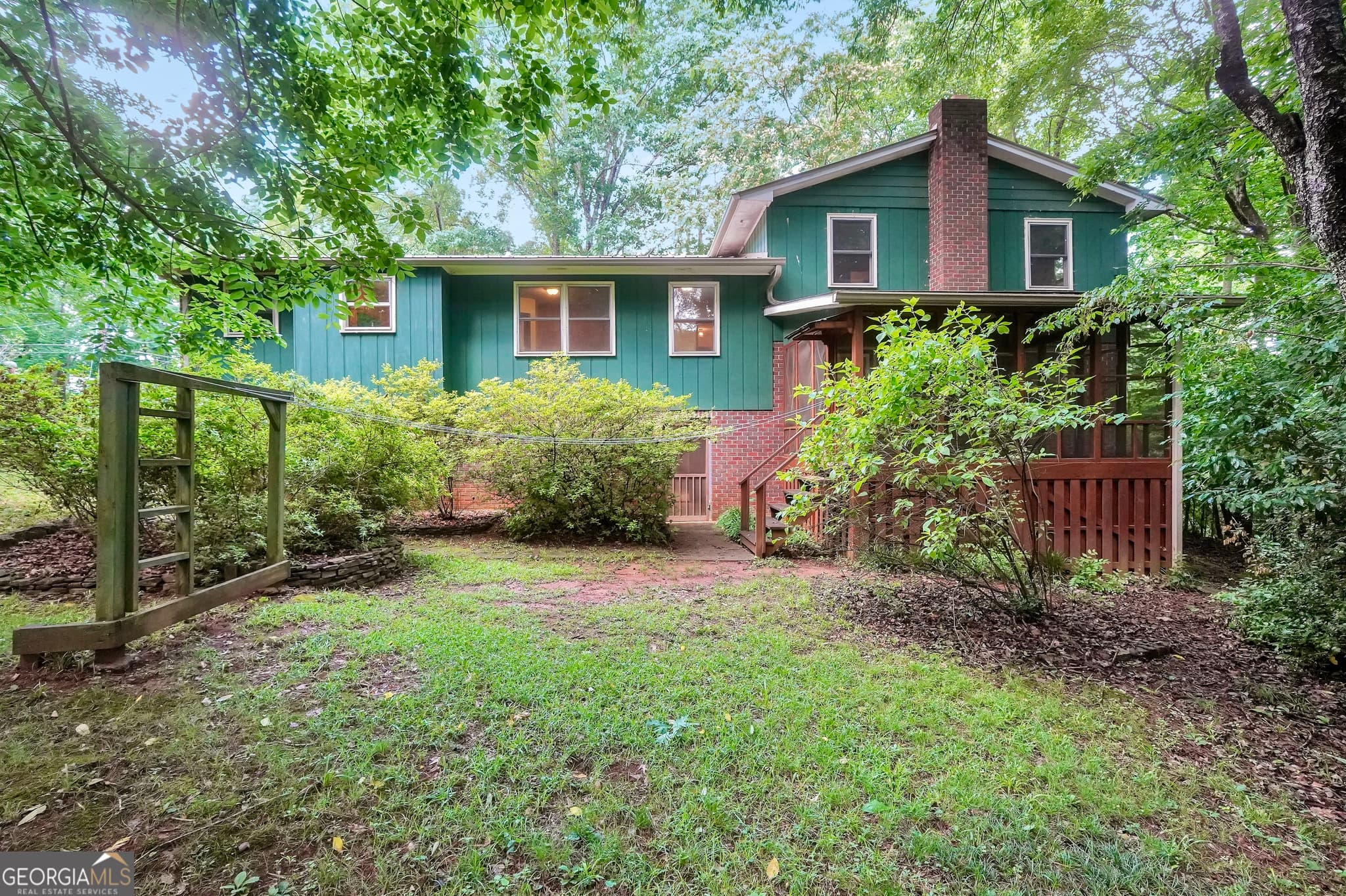 4 bedroom, 3 bathroom, 2,074 sq ft single family residence for sale at 315 Caldwell Circle, Athens, GA 30605 — photo 6