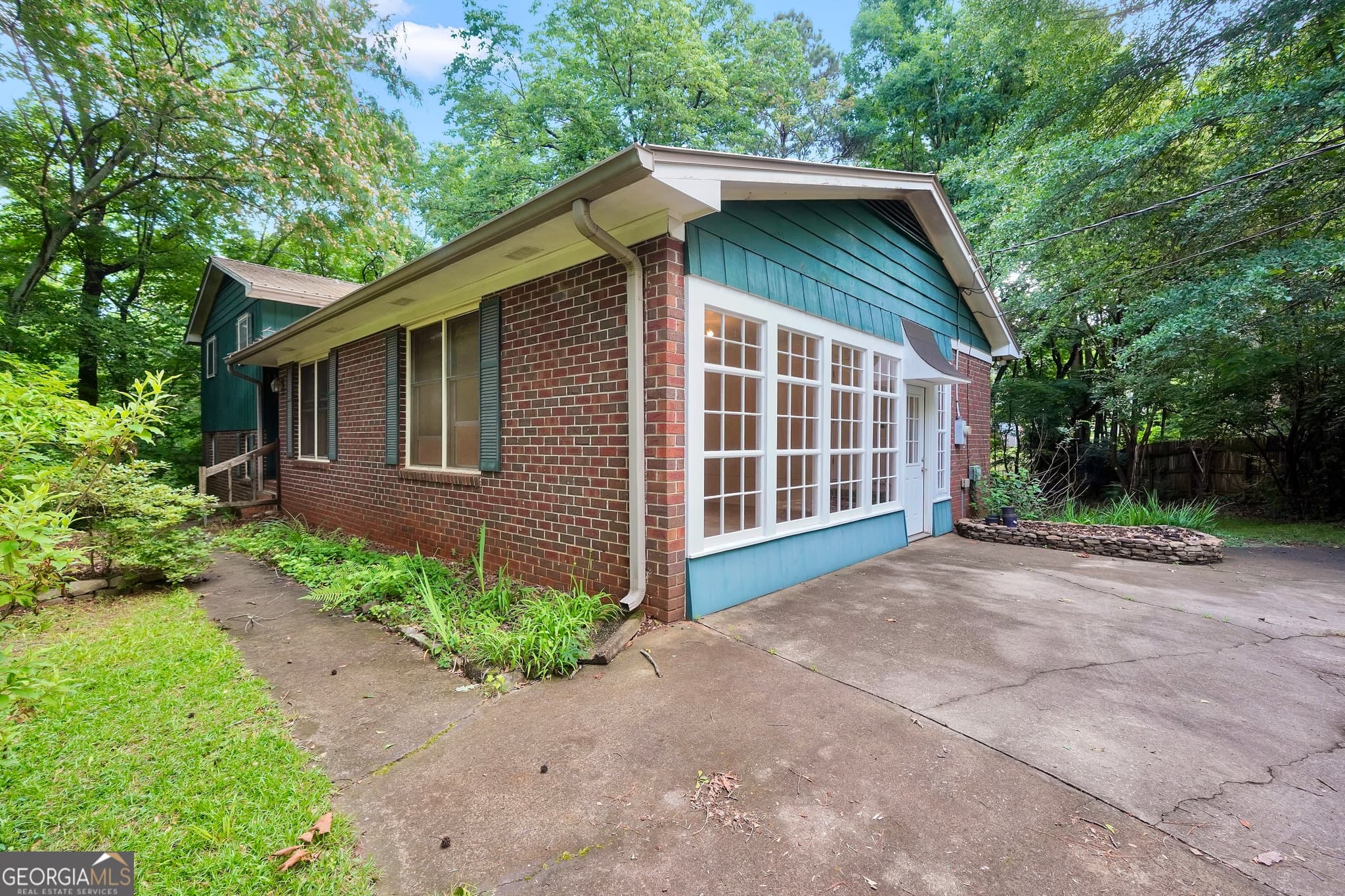 4 bedroom, 3 bathroom, 2,074 sq ft single family residence for sale at 315 Caldwell Circle, Athens, GA 30605 — photo 7