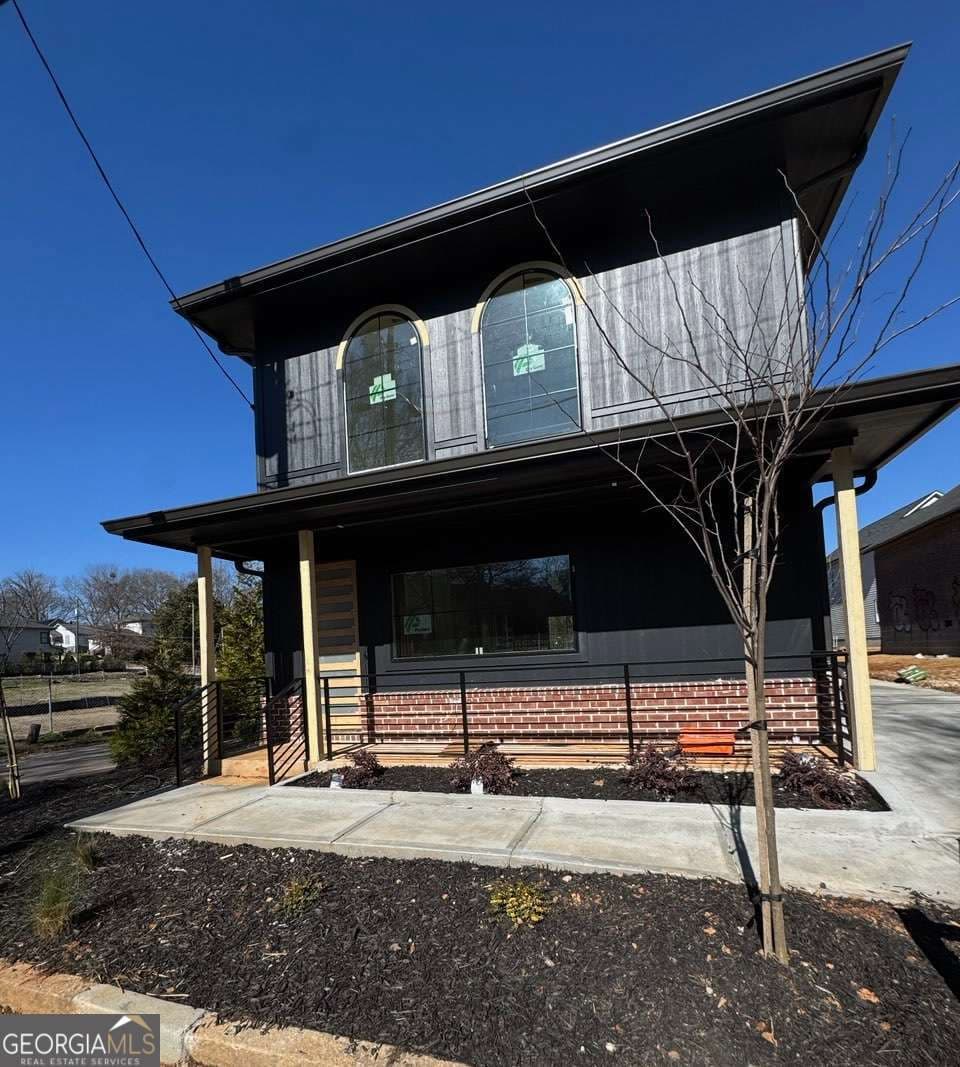 3 bedroom, 2.5 bathroom, 1,300 sq ft single family residence for sale at 829 Spencer Street, Atlanta, GA 30314 — photo 1 of 1
