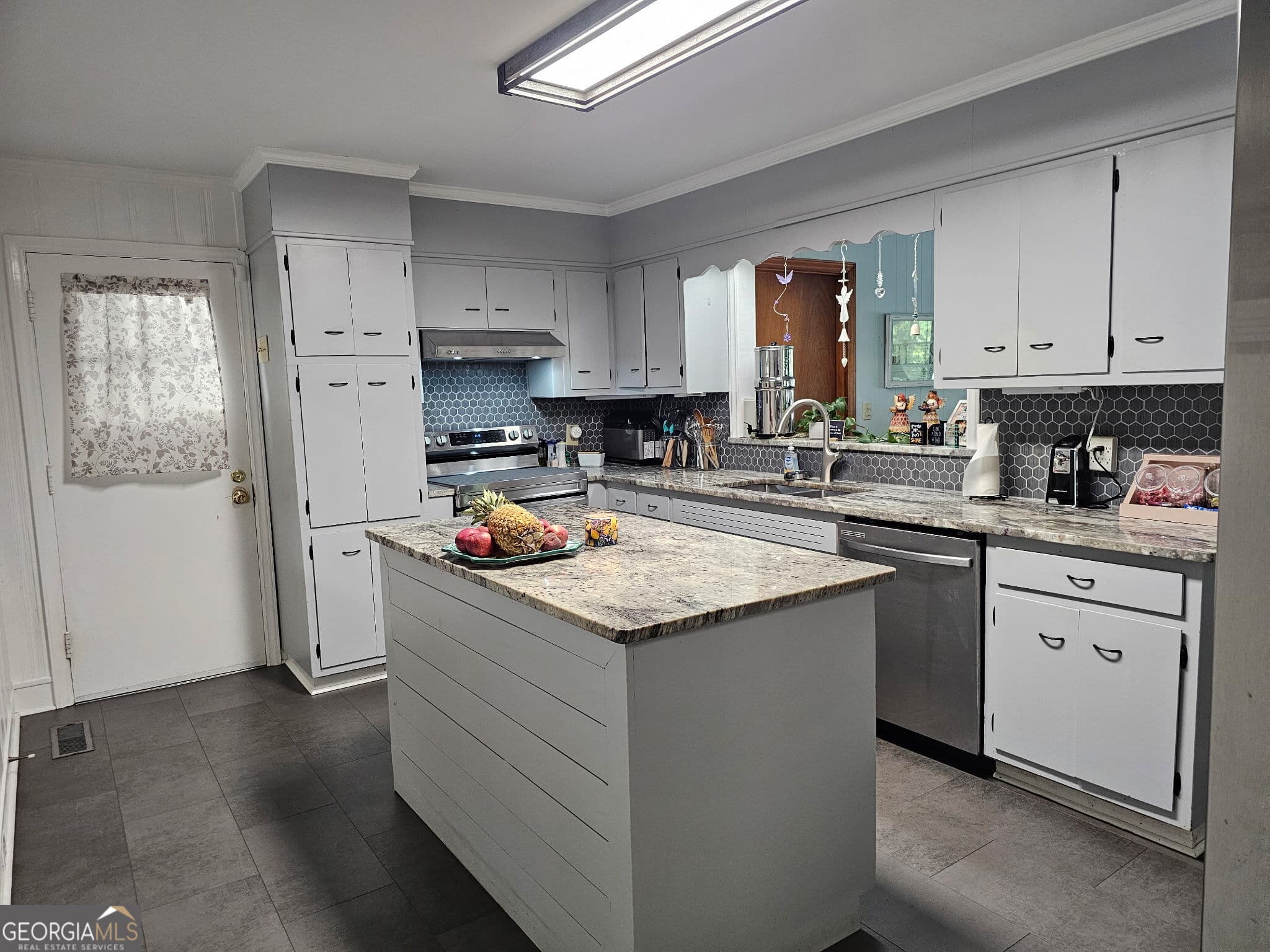 3 bedroom, 1.5 bathroom, 2,035 sq ft single family residence for sale at 700 Brookwood Drive, Thomaston, GA 30286 — photo 10