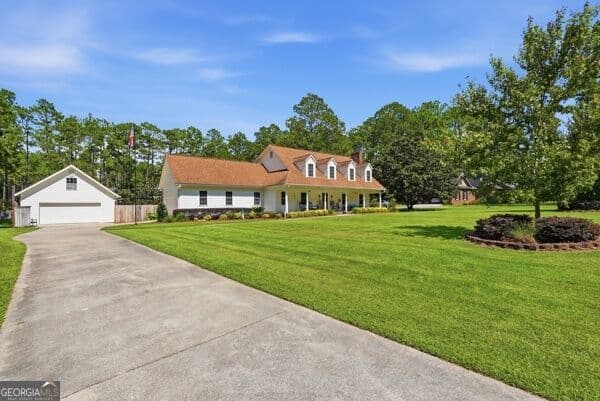 4 bedroom, 3 bathroom, 2,881 sq ft single family residence for sale at 109 Sunset Drive, Statesboro, GA 30458 — photo 2