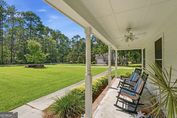 4 bedroom, 3 bathroom, 2,881 sq ft single family residence for sale at 109 Sunset Drive, Statesboro, GA 30458 — photo 6