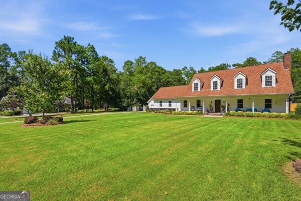 4 bedroom, 3 bathroom, 2,881 sq ft single family residence for sale at 109 Sunset Drive, Statesboro, GA 30458 — photo 7