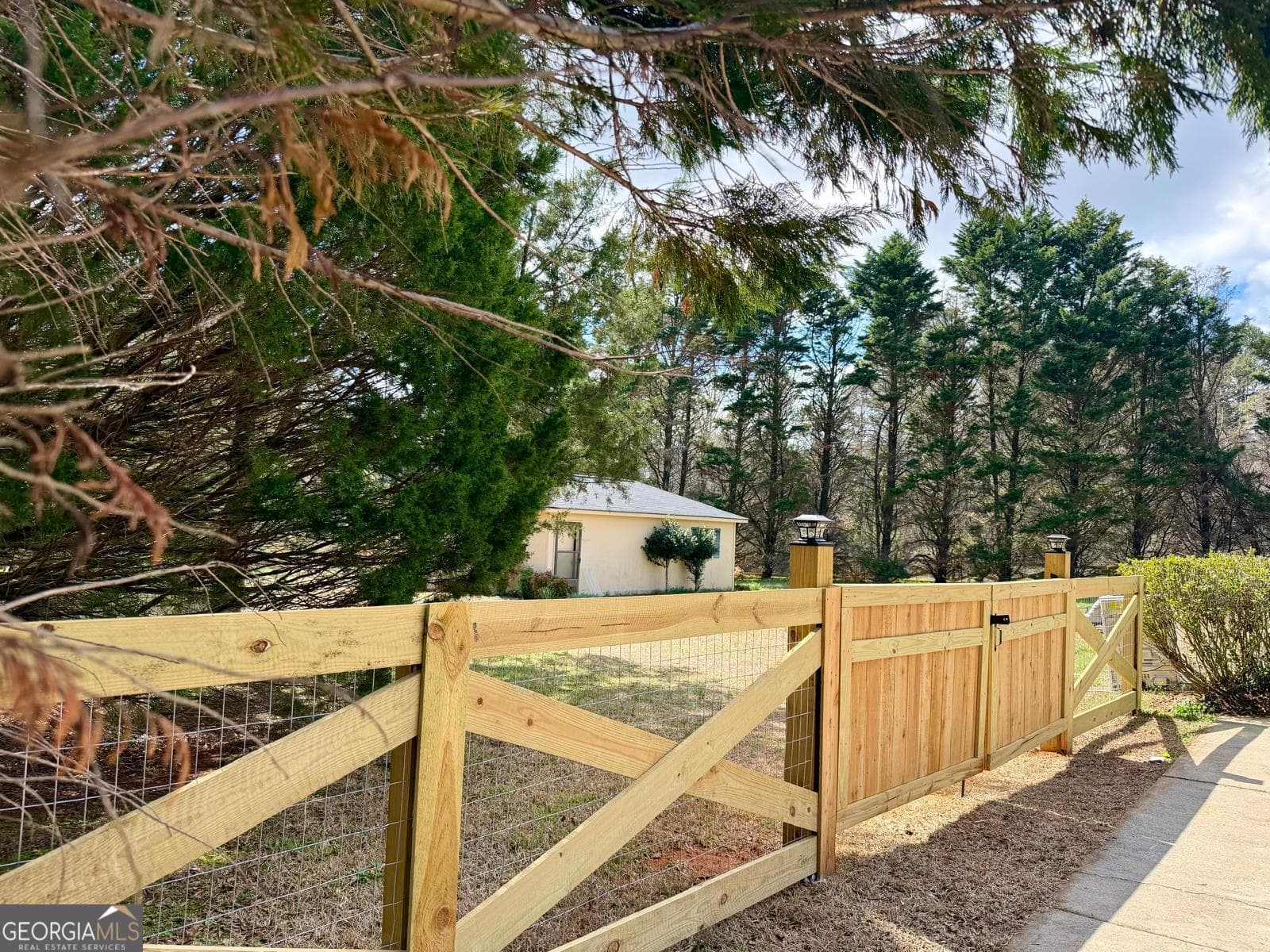3 bedroom, 2.5 bathroom, 1,707 sq ft single family residence for rent at 3041 Monroe Highway, Bogart, GA 30622 for $4,000 a month — photo 5