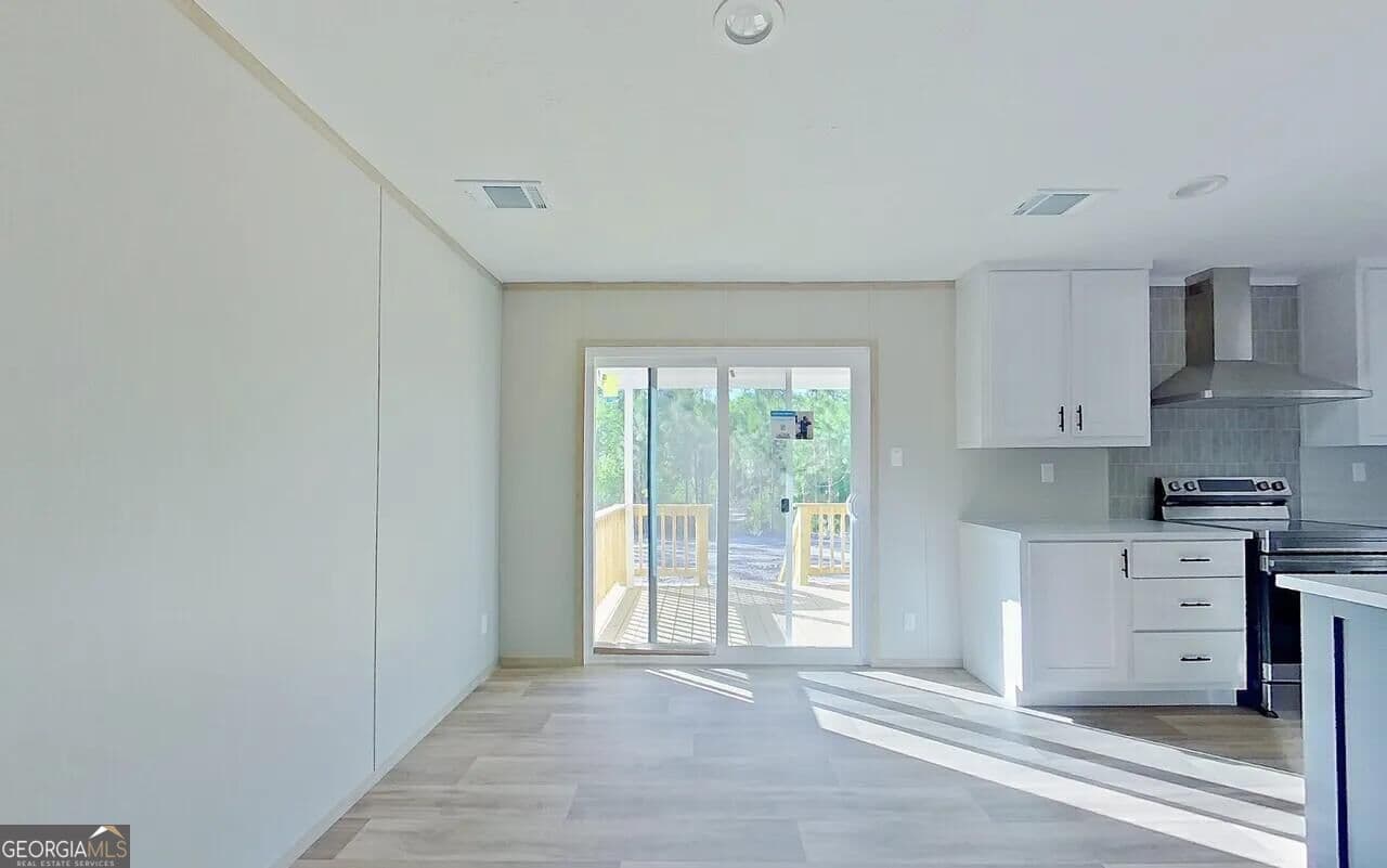 4 bedroom, 2 bathroom, 1,580 sq ft manufactured home,single family residence for sale at 207 Johnny B Street, Hoboken, GA 31542 — photo 10