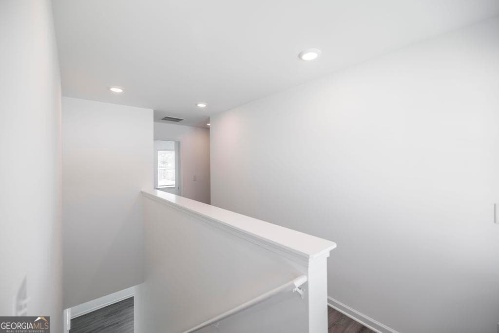 4 bedroom, 2.5 bathroom, 1,834 sq ft single family residence for sale at 108 Bulloch Court, Byron, GA 31008 — photo 6