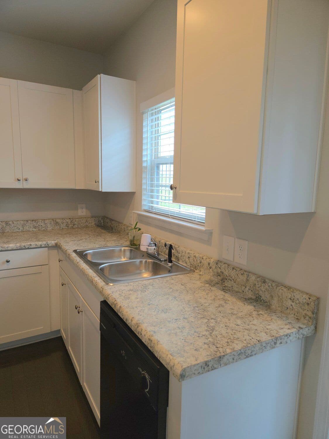 3 bedroom, 2.5 bathroom, 1,440 sq ft single family residence for sale at 30 Wesley Drew Lane, Cartersville, GA 30121 — photo 8