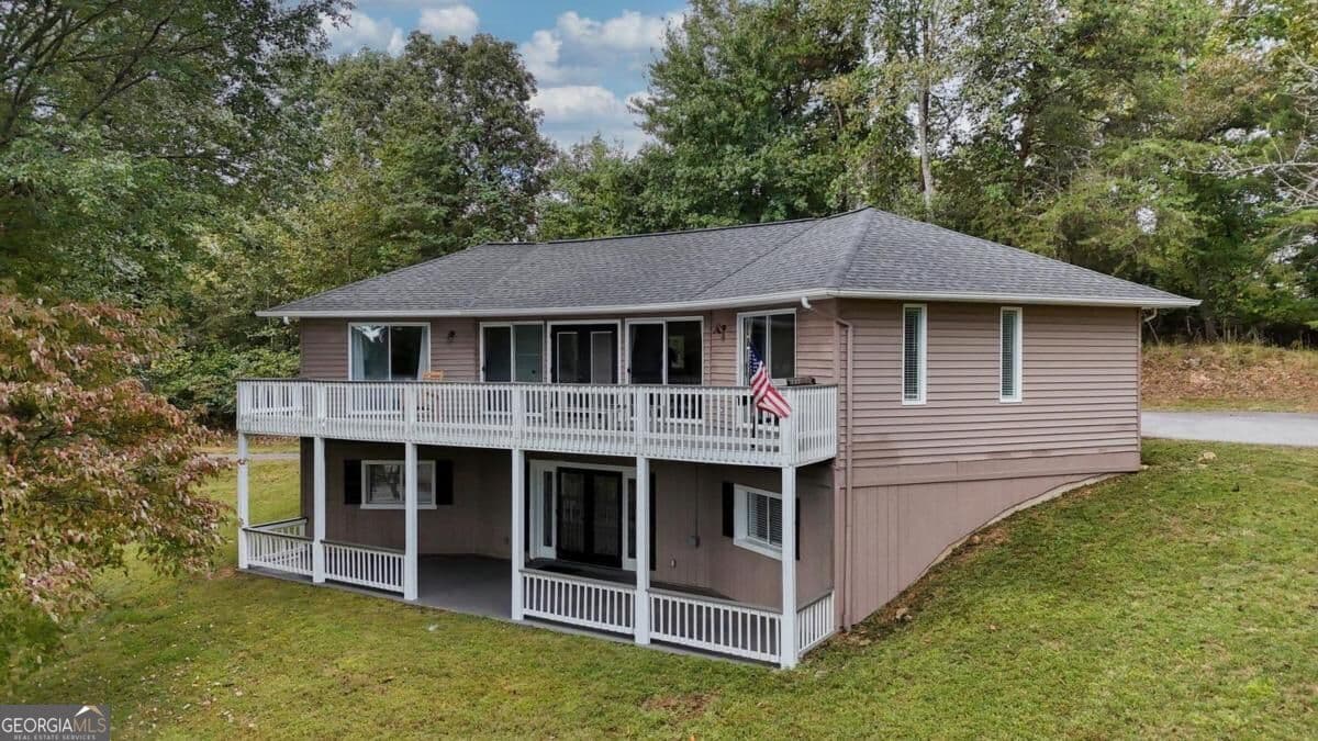 4 bedroom, 3.5 bathroom, 2,544 sq ft single family residence for sale at 260 Notla Vista Ii, Blairsville, GA 30512 — photo 1 of 60