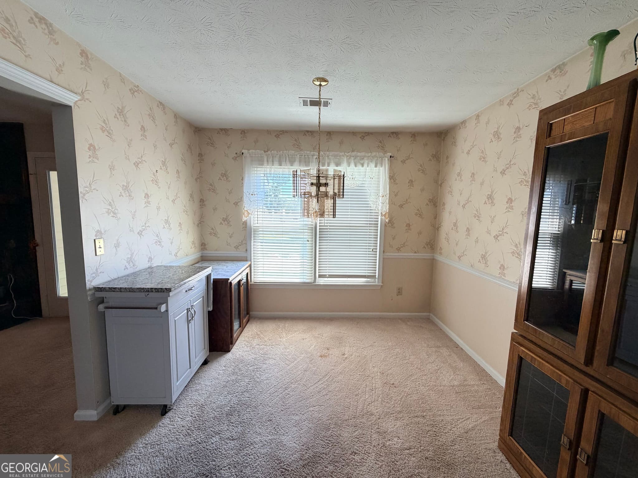 3 bedroom, 2 bathroom, 1,351 sq ft single family residence for sale at 109 Summerfield Drive, Mcdonough, GA 30253 — photo 6
