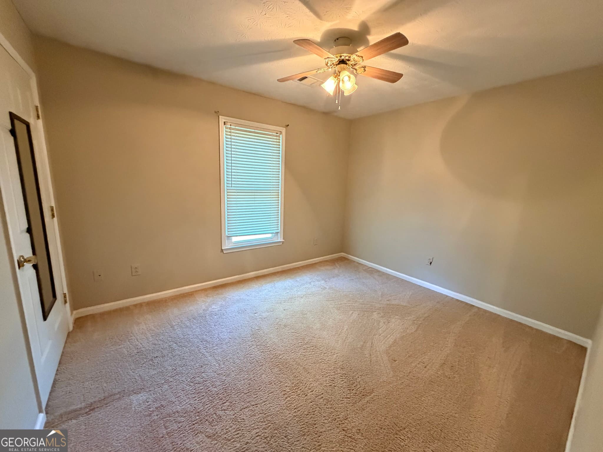 3 bedroom, 2 bathroom, 1,351 sq ft single family residence for sale at 109 Summerfield Drive, Mcdonough, GA 30253 — photo 10