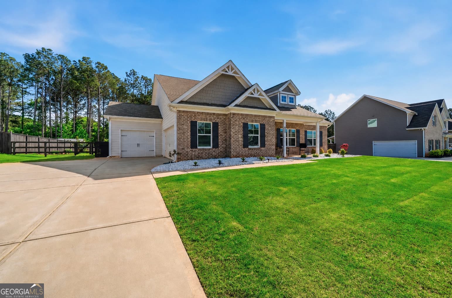 3 bedroom, 2 bathroom, 2,268 sq ft single family residence sold at 1264 Pine View Trail, Monroe, GA 30656