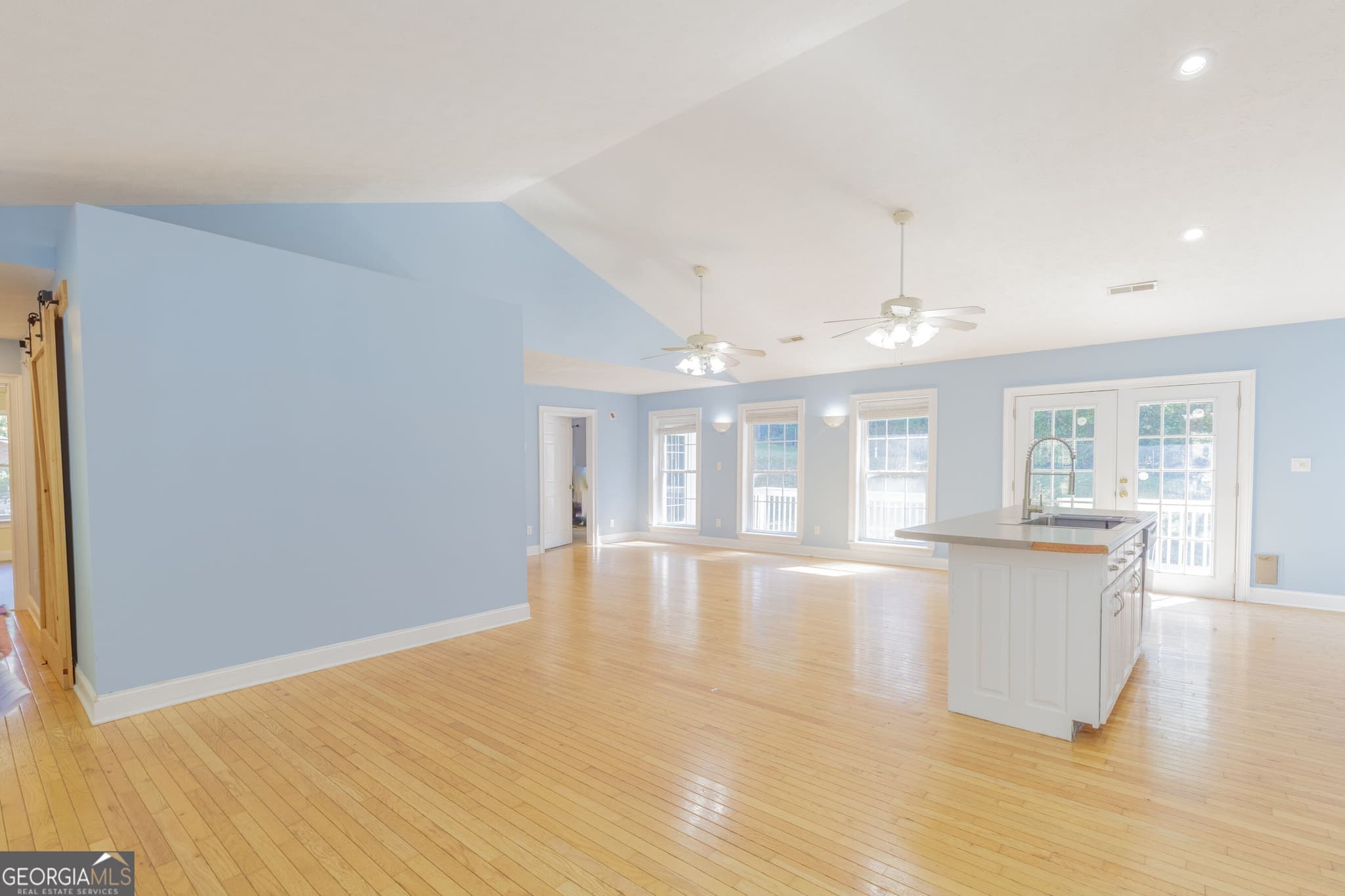 4 bedroom, 3 bathroom, 3,436 sq ft single family residence for sale at 101 S Azalea Drive, Lafayette, GA 30728 — photo 7