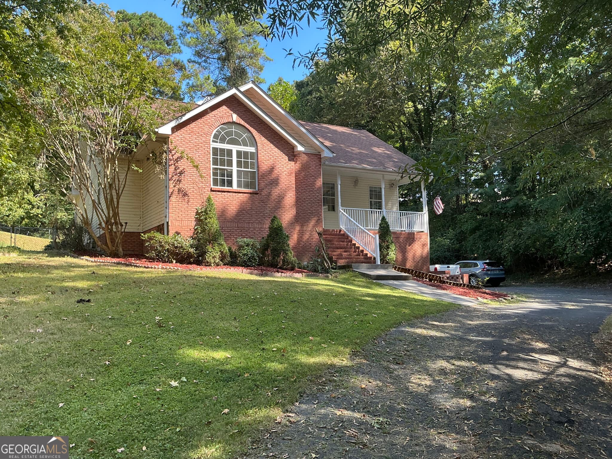 4 bedroom, 3 bathroom, 3,436 sq ft single family residence for sale at 101 S Azalea Drive, Lafayette, GA 30728 — photo 5