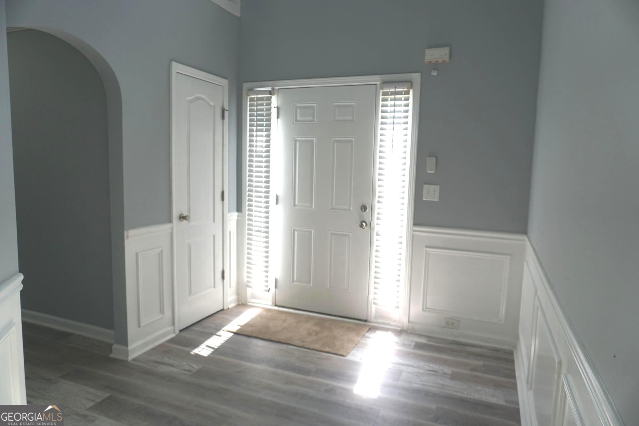 5 bedroom, 2.5 bathroom, 2,682 sq ft single family residence for sale at 6472 W Meyer Court, Morrow, GA 30260 — photo 2