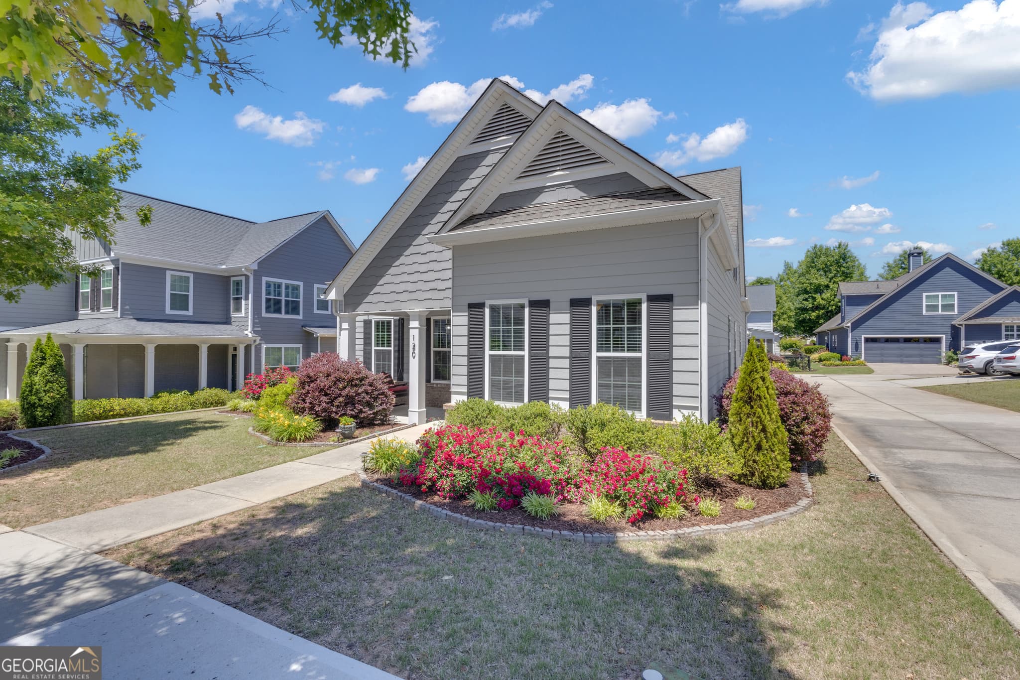 5 bedroom, 3 bathroom, 2,889 sq ft single family residence for sale at 120 Treeside Terrace, Fayetteville, GA 30214 — photo 2
