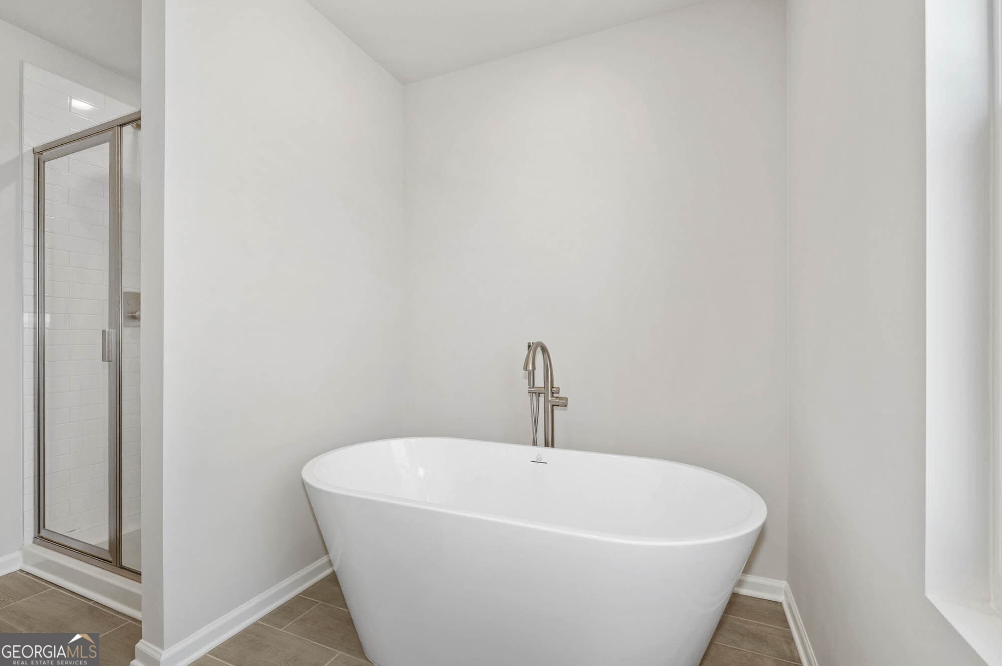4 bedroom, 2.5 bathroom, 1,852 sq ft townhouse for sale at 3664 PARKWAY JAMES Drive, Snellville, GA 30039 — photo 9