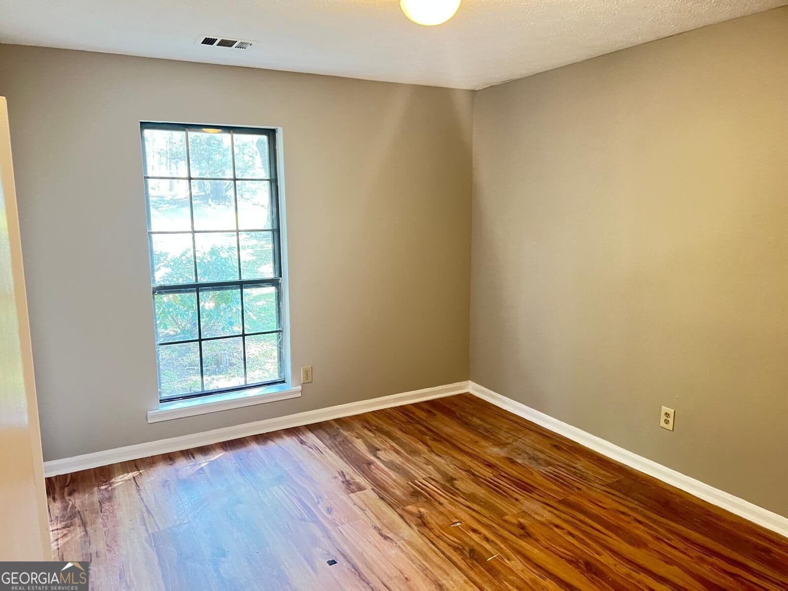 3 bedroom, 2 bathroom, 1,406 sq ft single family residence for rent at 6975 Cedar Hill Court, Riverdale, GA 30296 for $1,750 a month — photo 7