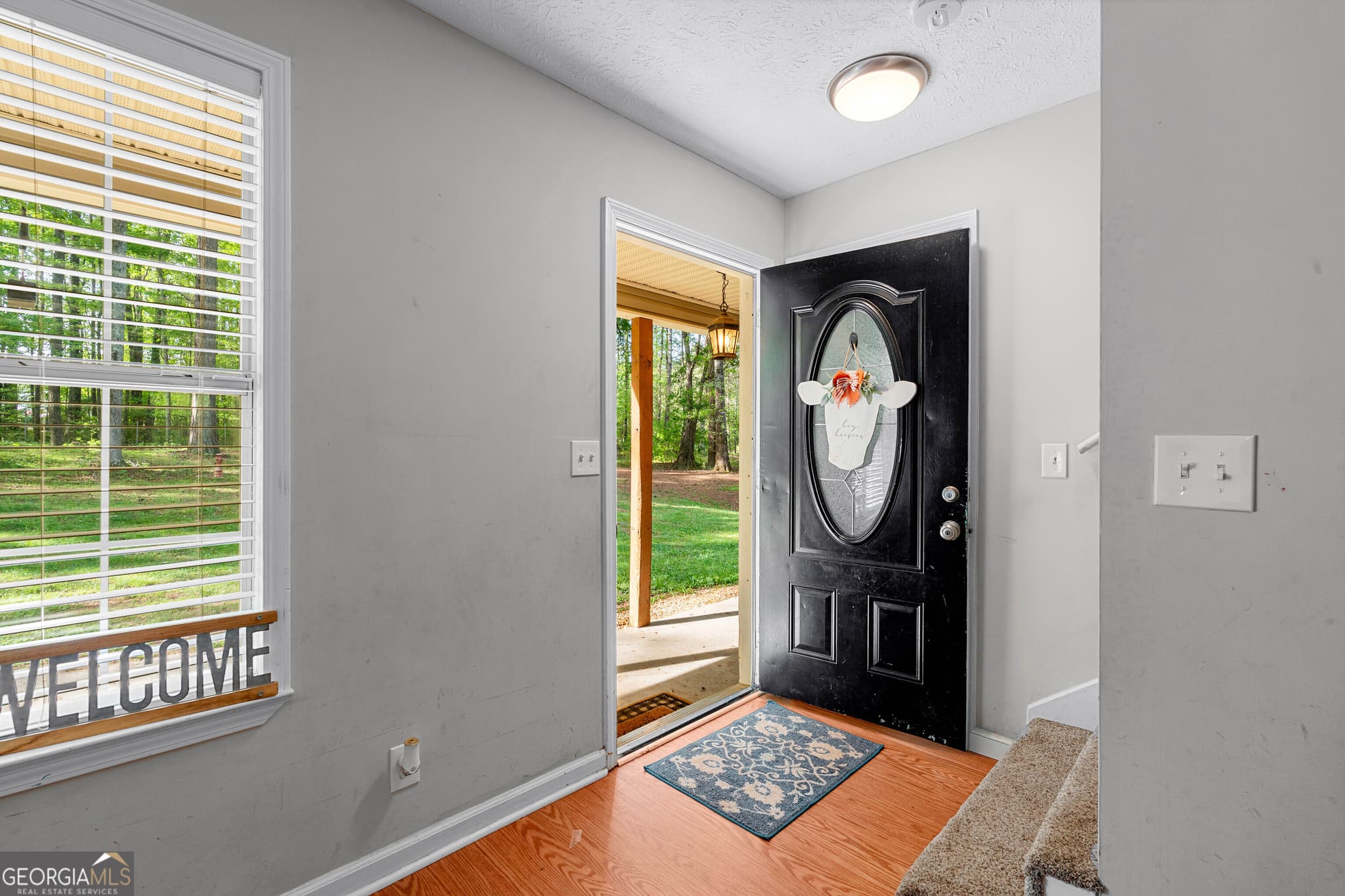 5 bedroom, 2 bathroom, 1,872 sq ft single family residence for sale at 6094 Old Zebulon Road, Concord, GA 30206 — photo 5