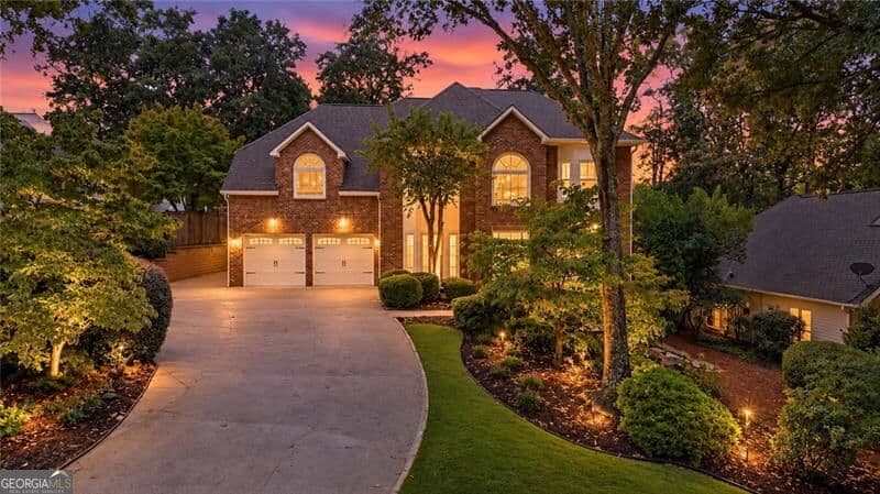 5 bedroom, 3.5 bathroom, 3,259 sq ft single family residence for sale at 2614 Chadwick Road, Marietta, GA 30066 — photo 1 of 73