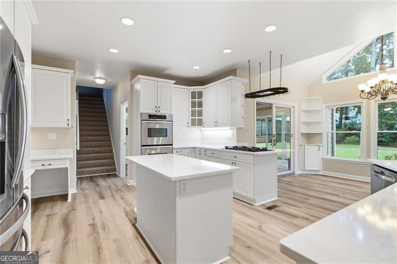 5 bedroom, 3.5 bathroom, 3,259 sq ft single family residence for sale at 2614 Chadwick Road, Marietta, GA 30066 — photo 10